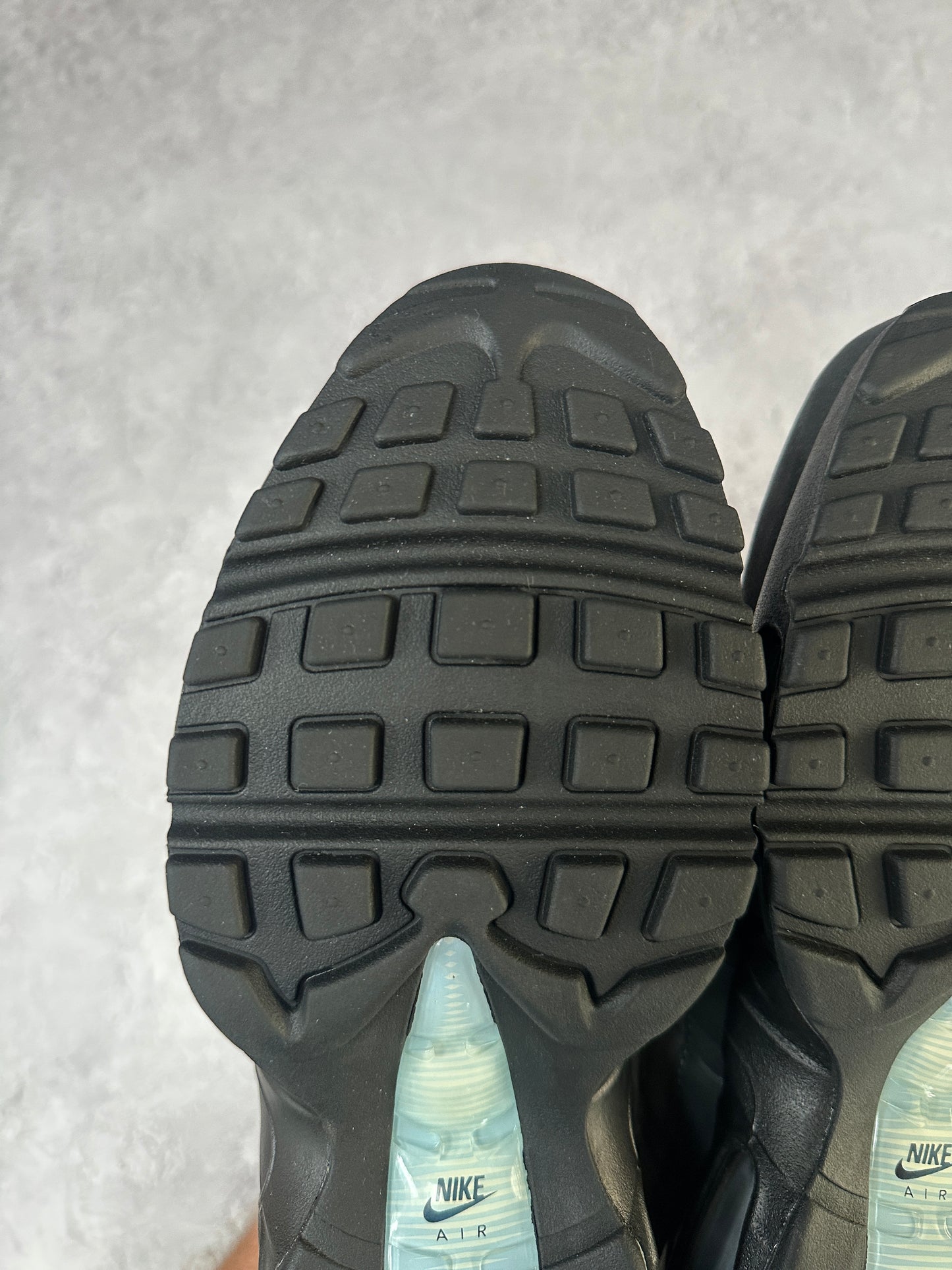 Nike Air Max 95 - Aluminum - UK8