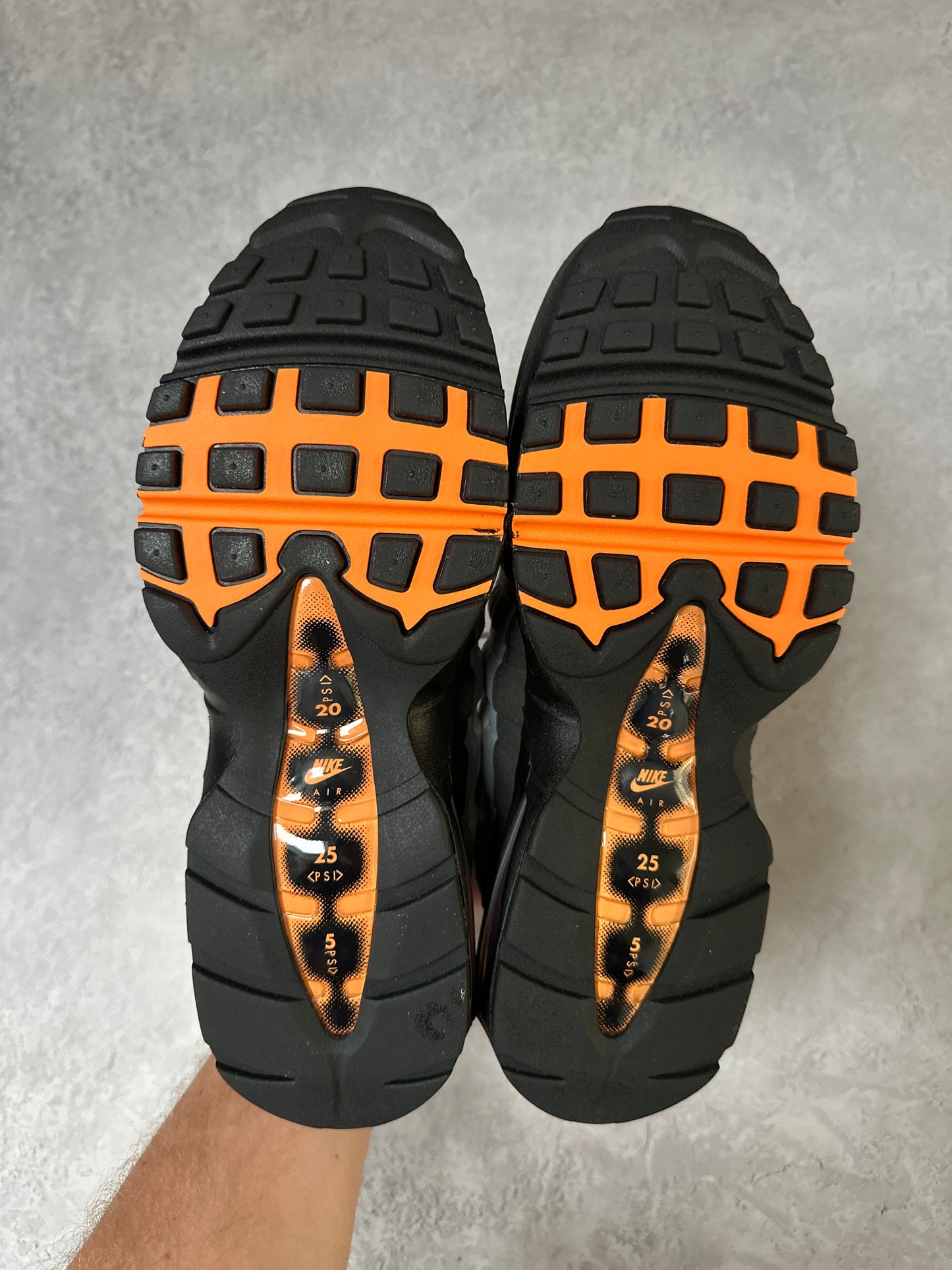 Nike Air Max 95 - Mandarin 2025 - UK9.5