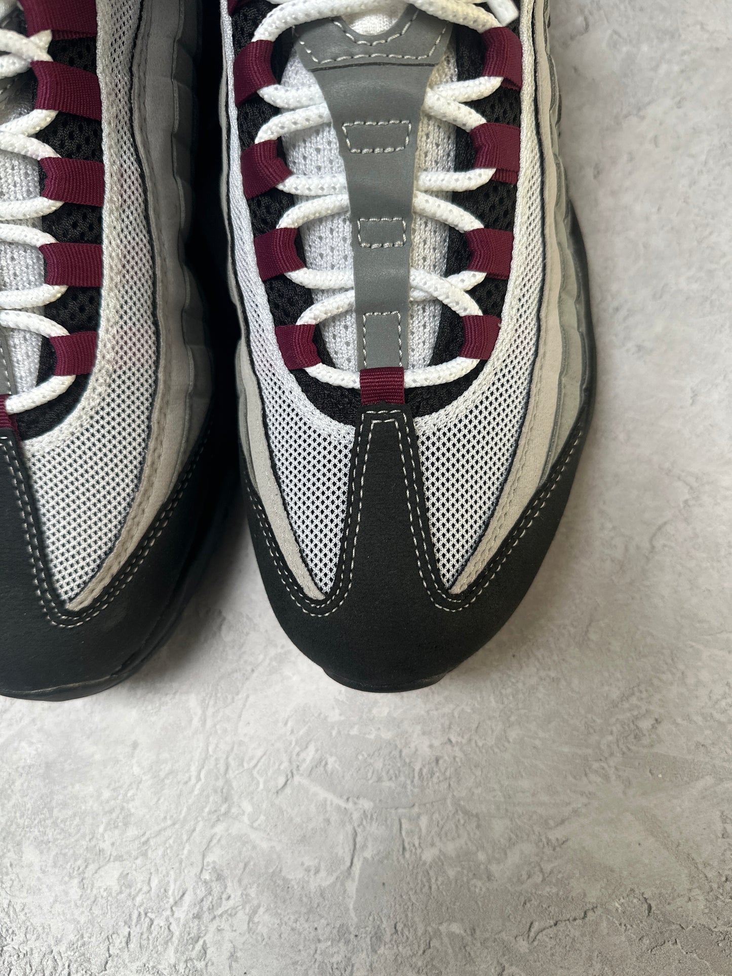 Nike Air Max 95 - Dark Beetroot - UK9.5