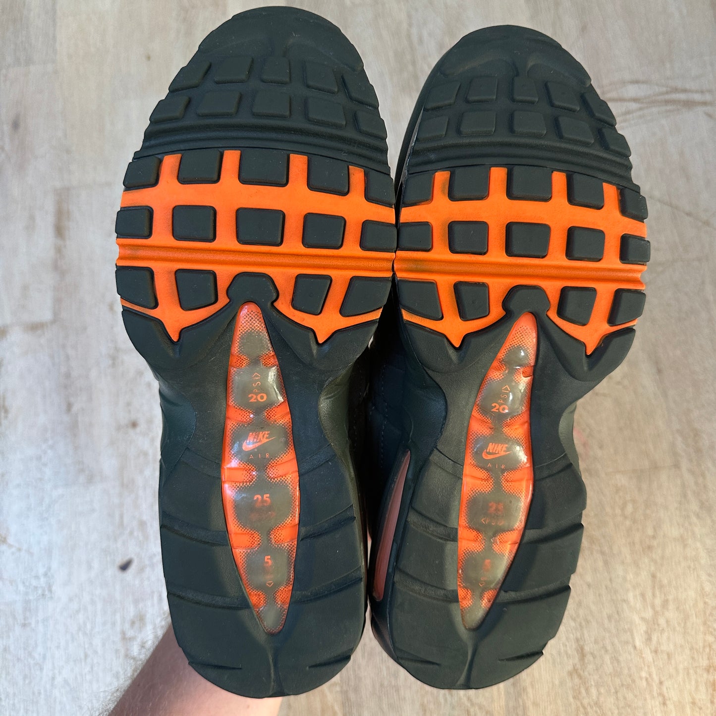 Nike Air Max 95 - Total Orange - UK7