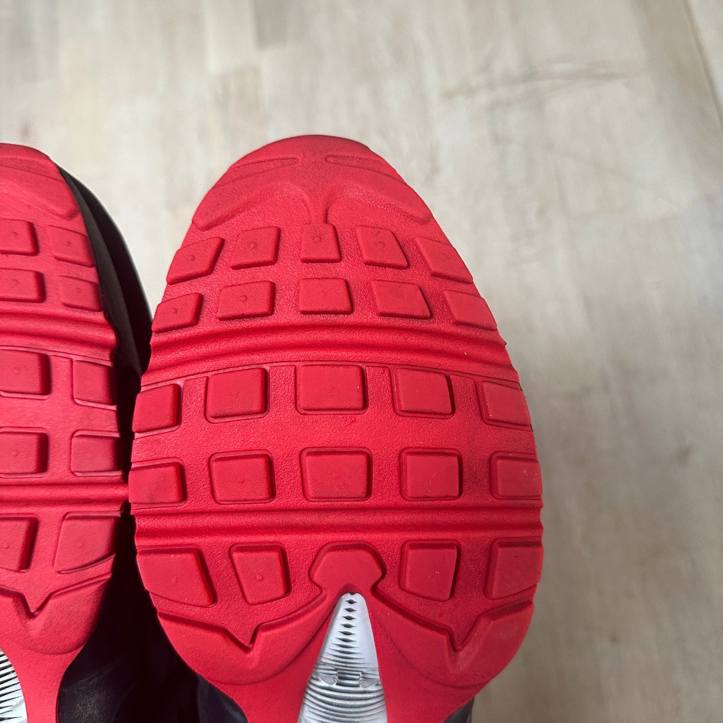 Nike Air Max 95 - Black/Red IDs - UK10