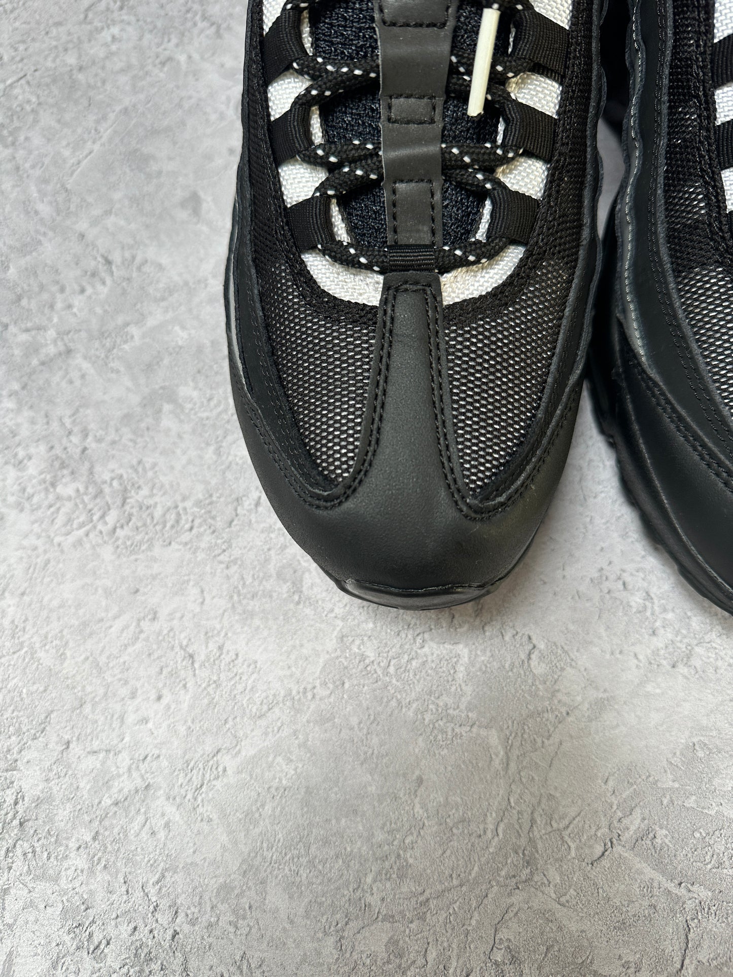 Nike Air Max 95 - Essential Smoke Grey - UK7.5