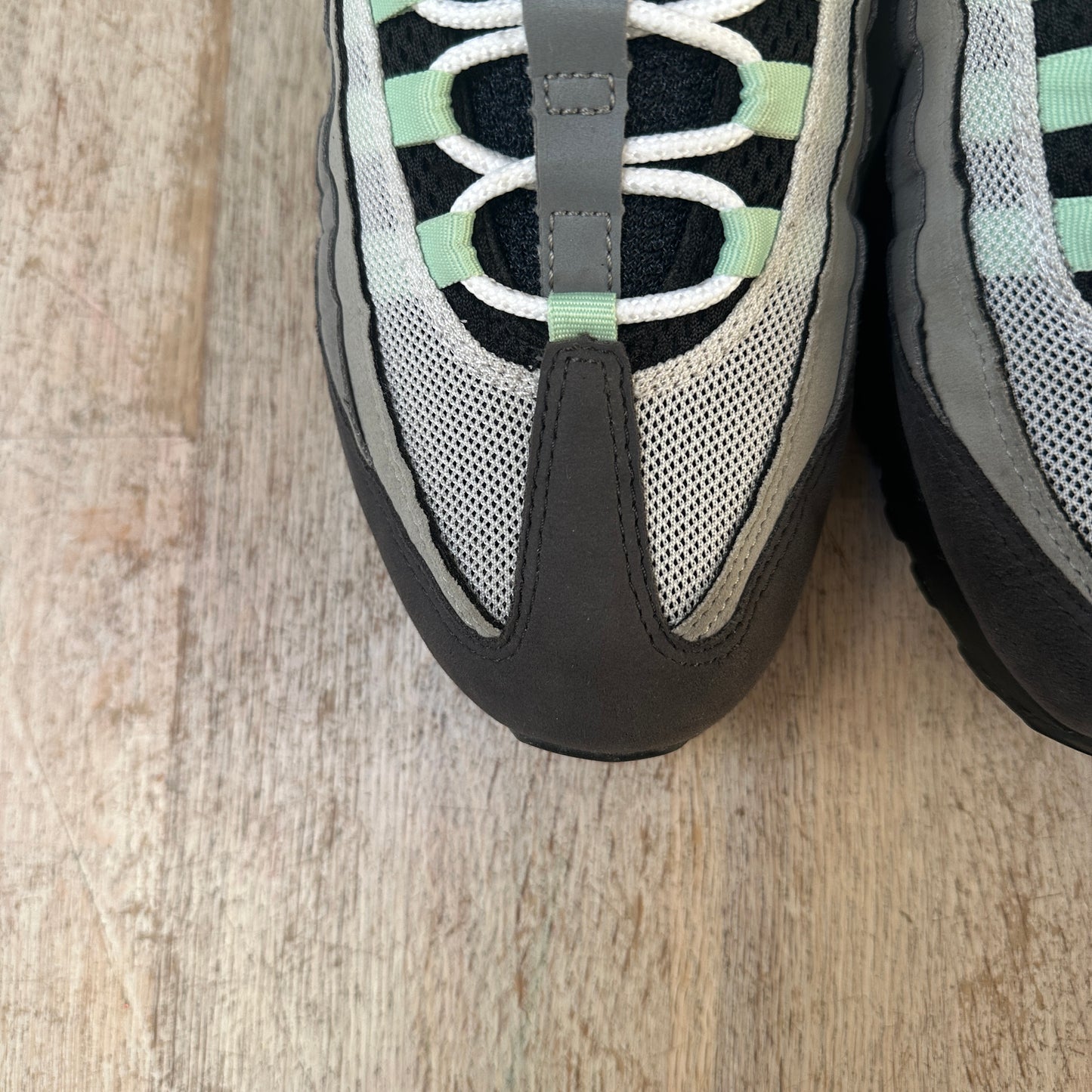 Nike Air Max 95 - Fresh Mint - UK8.5