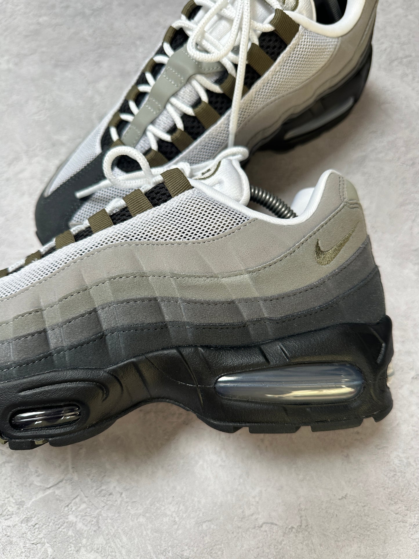 Nike Air Max 95 - Medium Olive - UK8.5