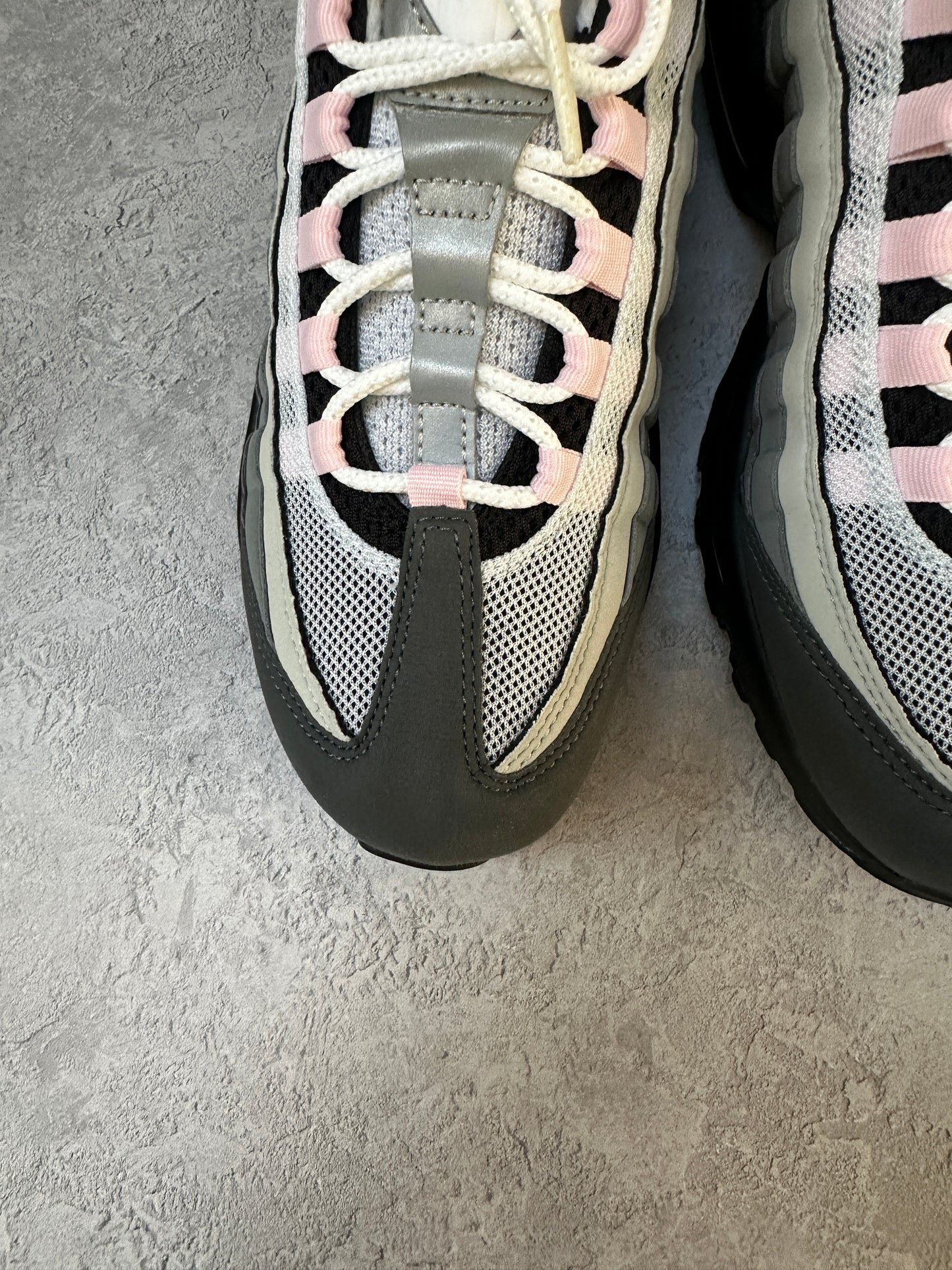 Nike Air Max 95 - Pink Foam - UK7