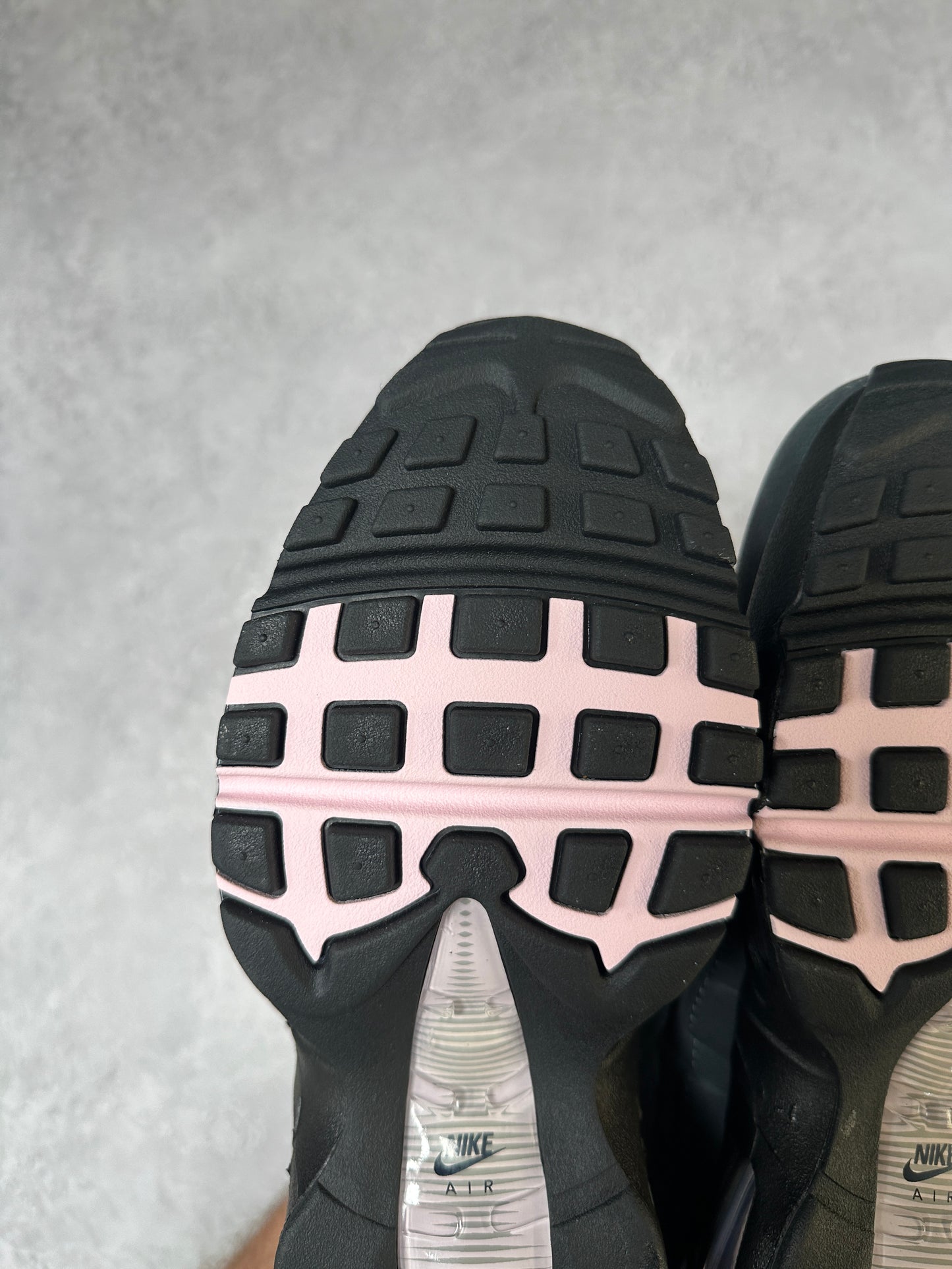 Nike Air Max 95 - Pink Foam 2025 - UK7.5