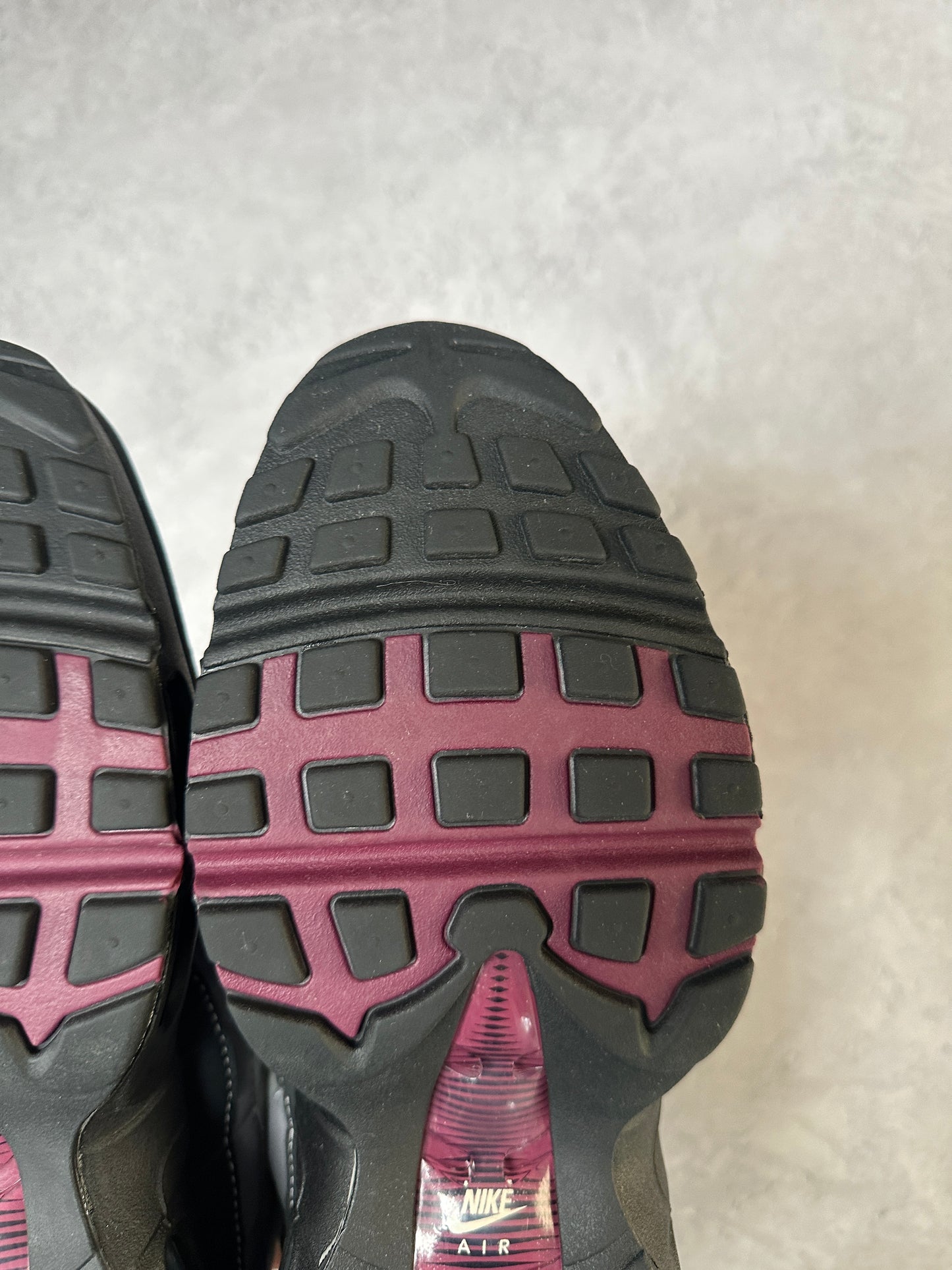 Nike Air Max 95 - Dark Beetroot - UK9.5