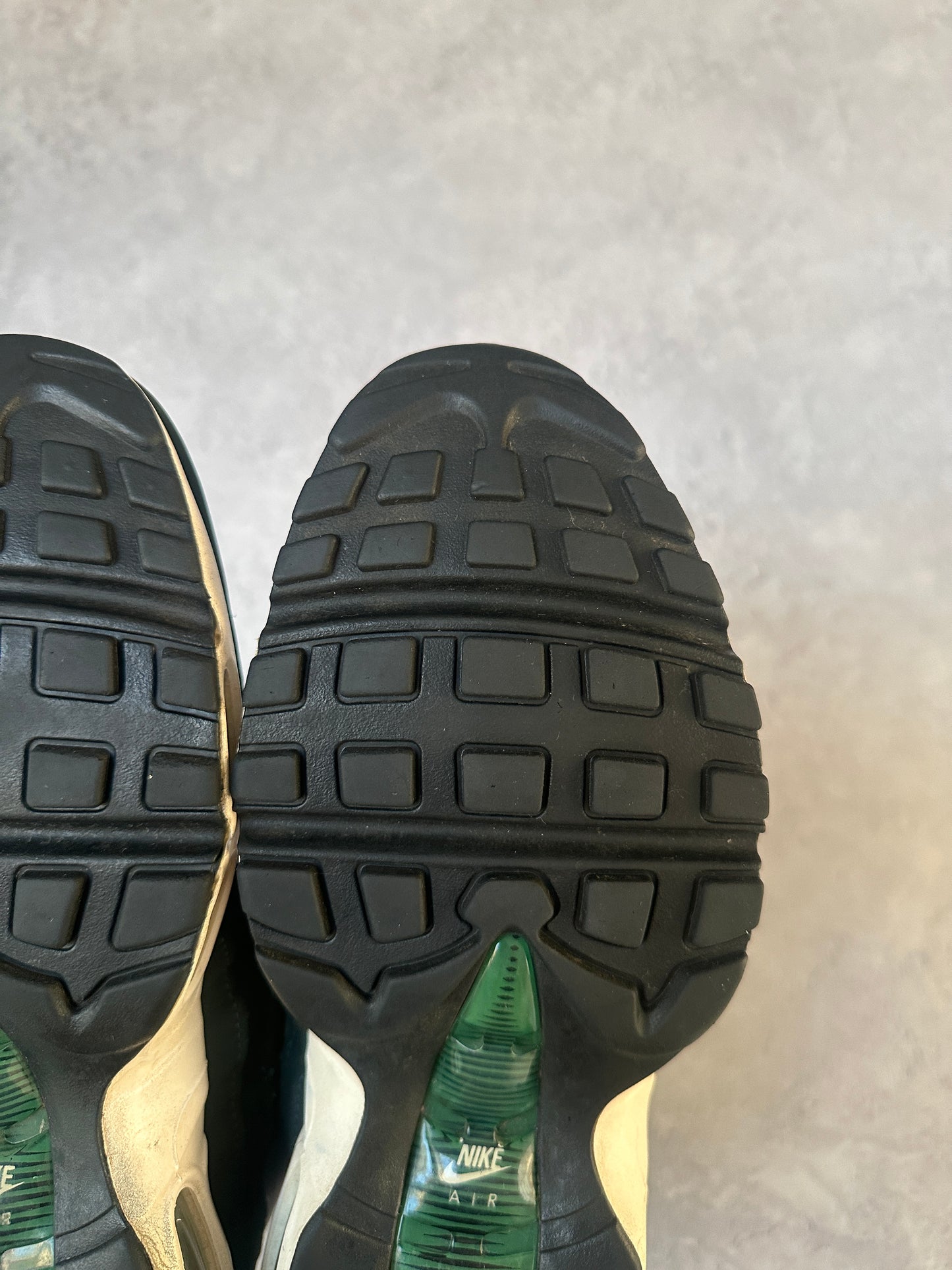 Nike Air Max 95 - Outdoor Green - UK8