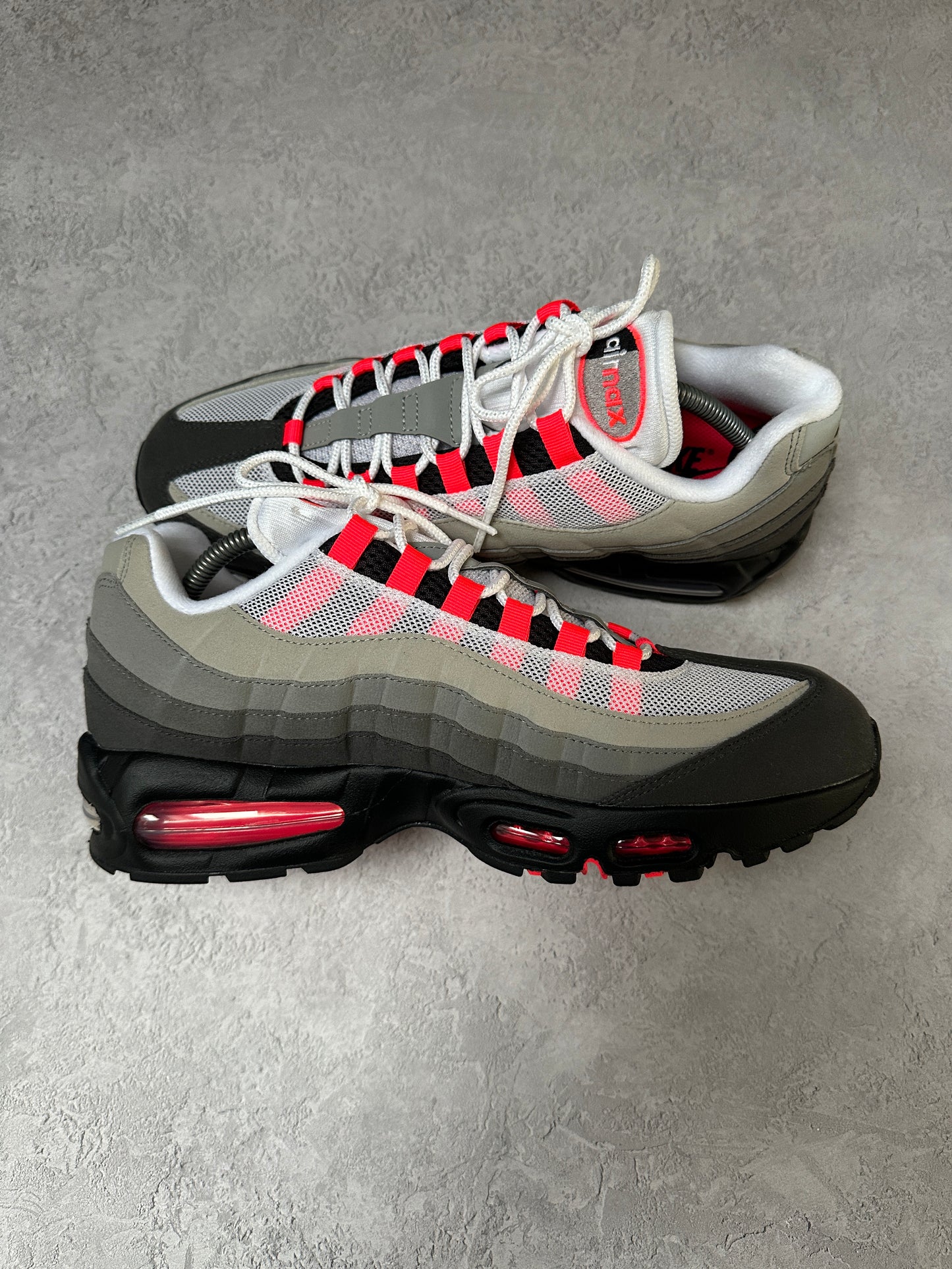 Nike Air Max 95 - Solar Red 2025 - UK10