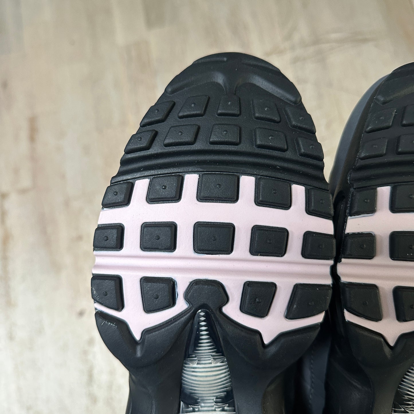 Nike Air Max 95 - Pink Foam - UK7.5
