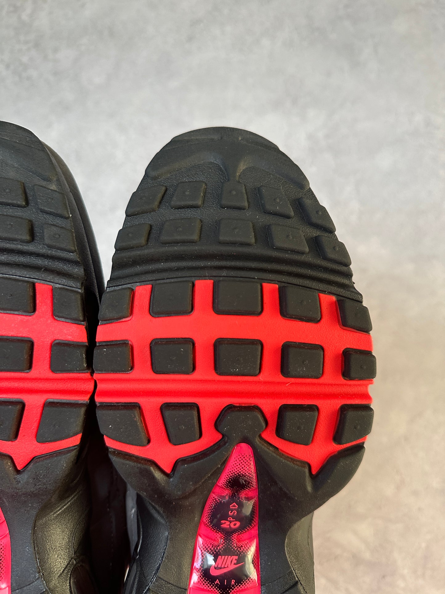 Nike Air Max 95 - Solar Red - UK8