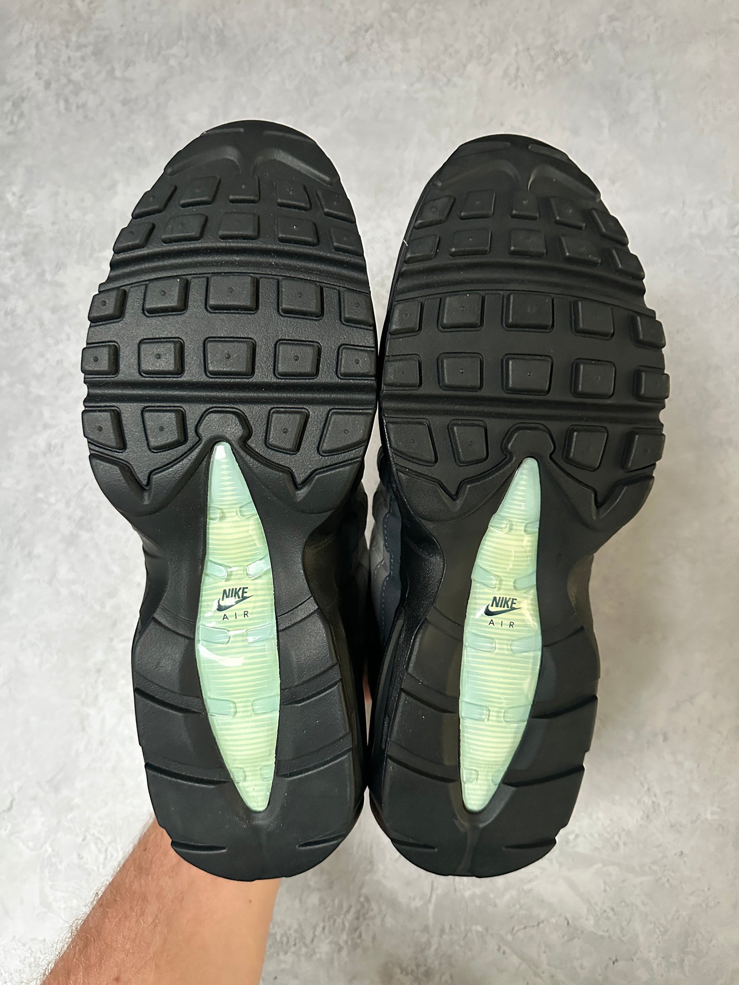 Nike Air Max 95 - Aluminum - UK9.5