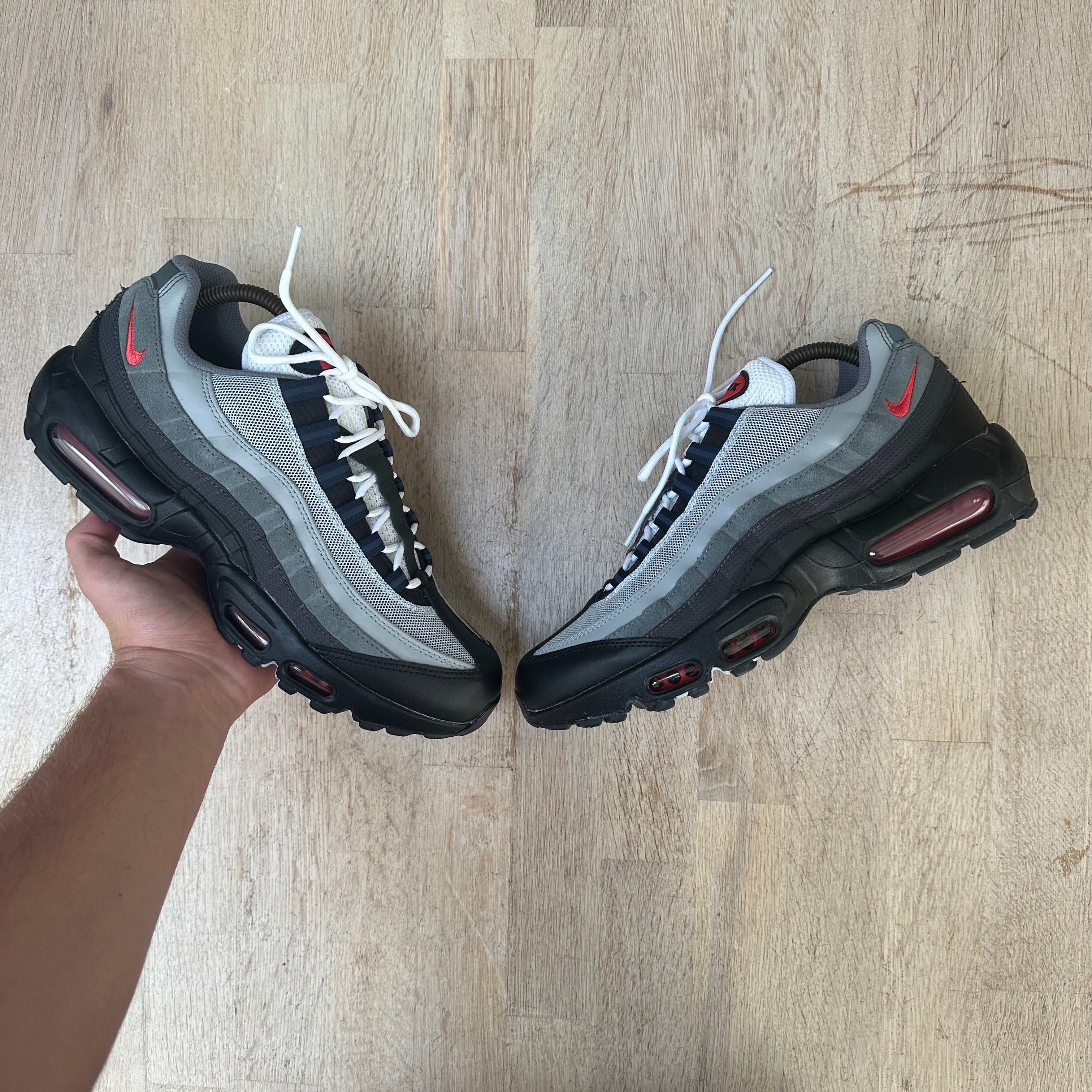 Nike air max outlet 95 grey solar red