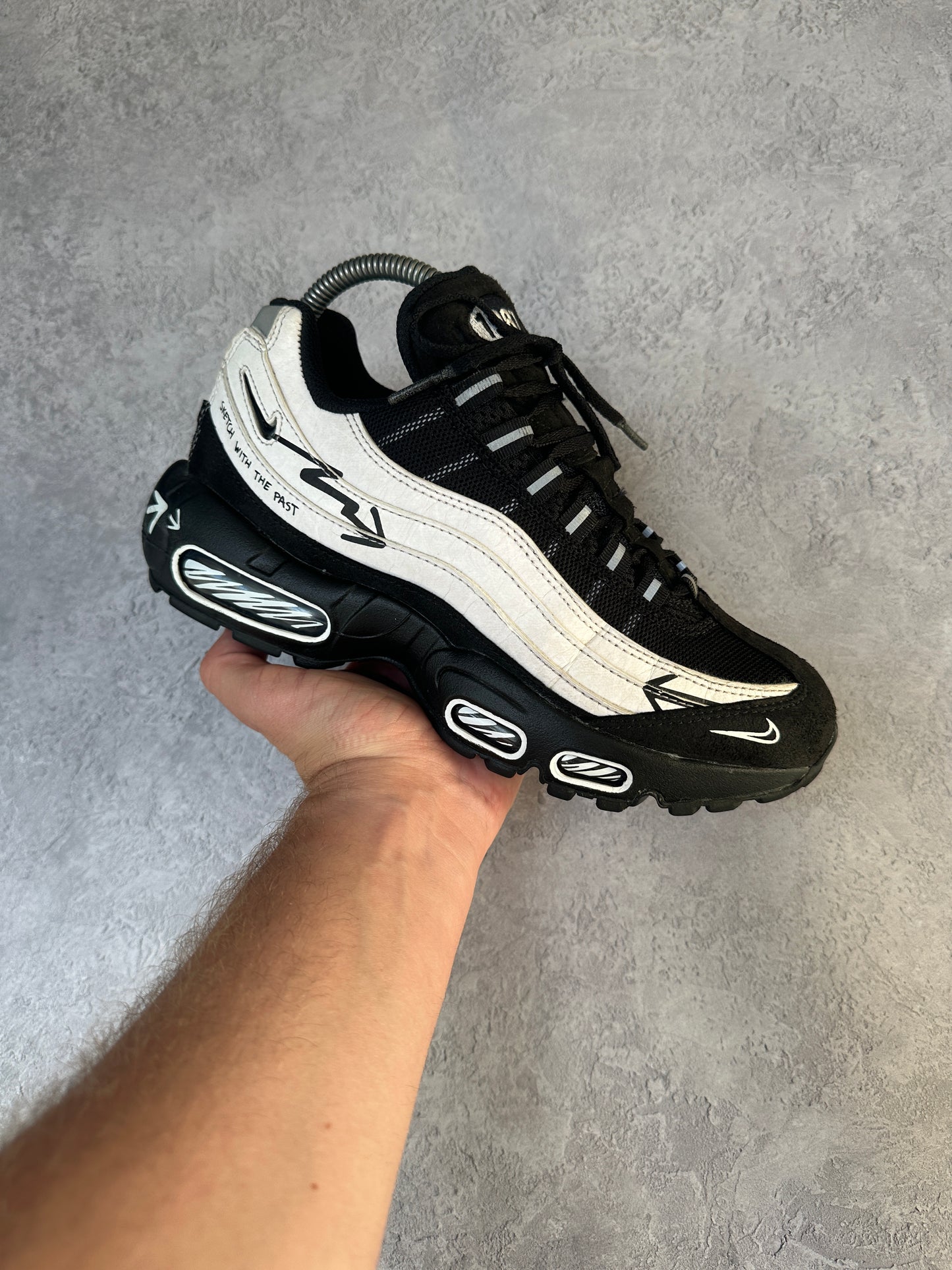 Nike Air Max 95 - Future Movement - Sketch with the Past - UK6