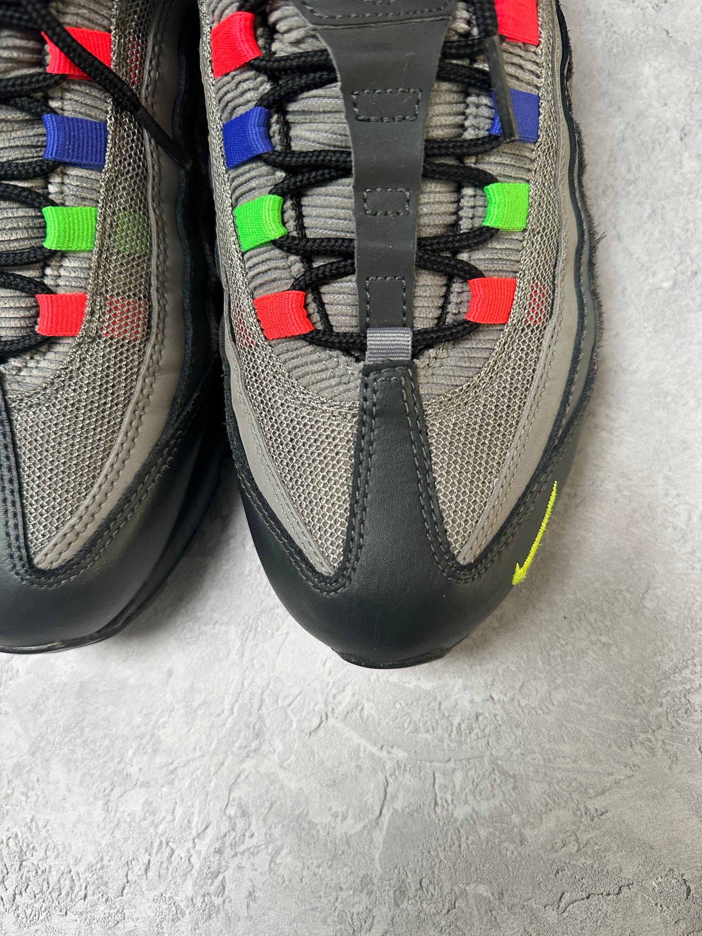 Nike Air Max 95 - Evolution of Icons - UK8.5