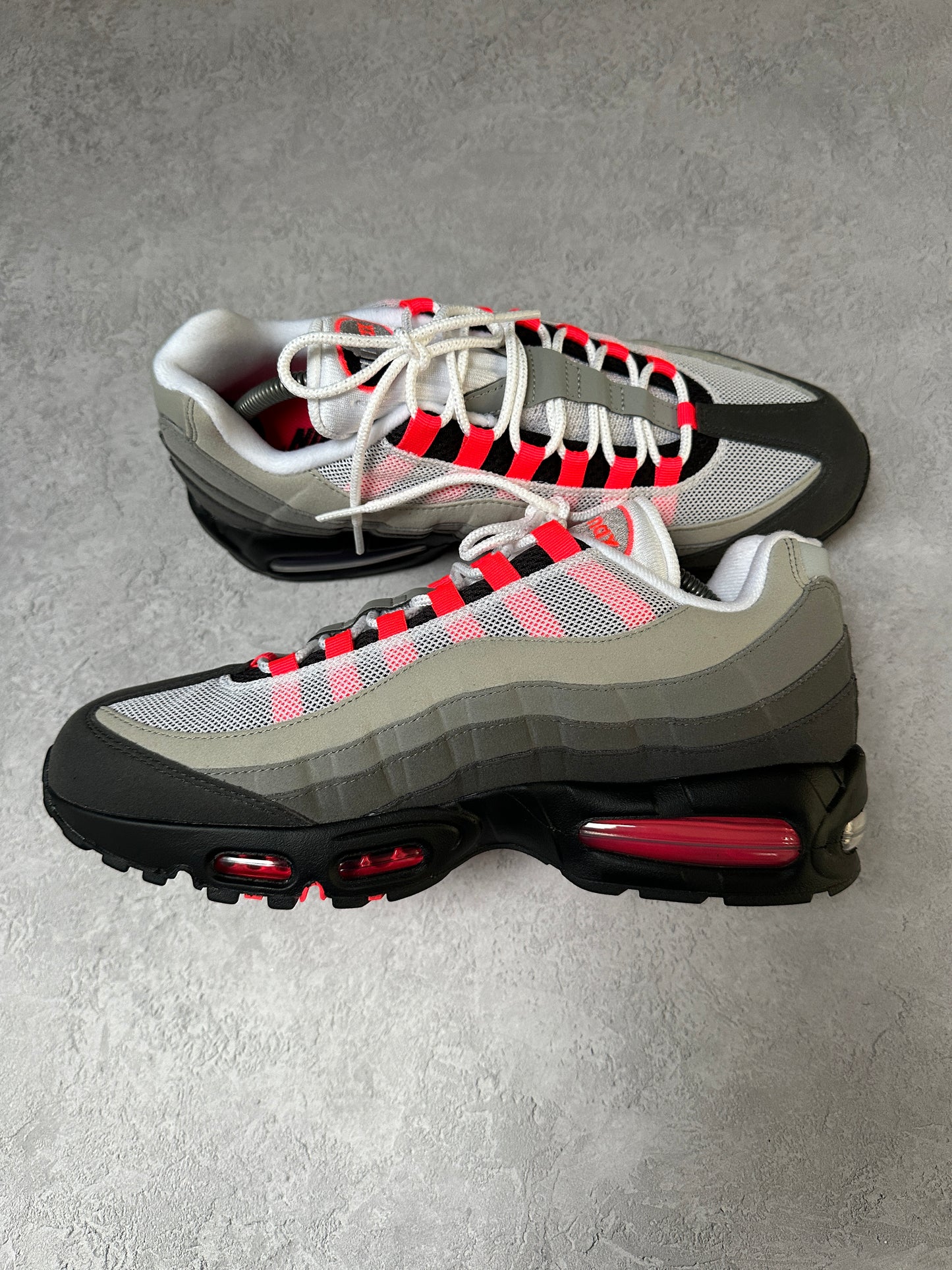 Nike Air Max 95 - Solar Red 2025 - UK10