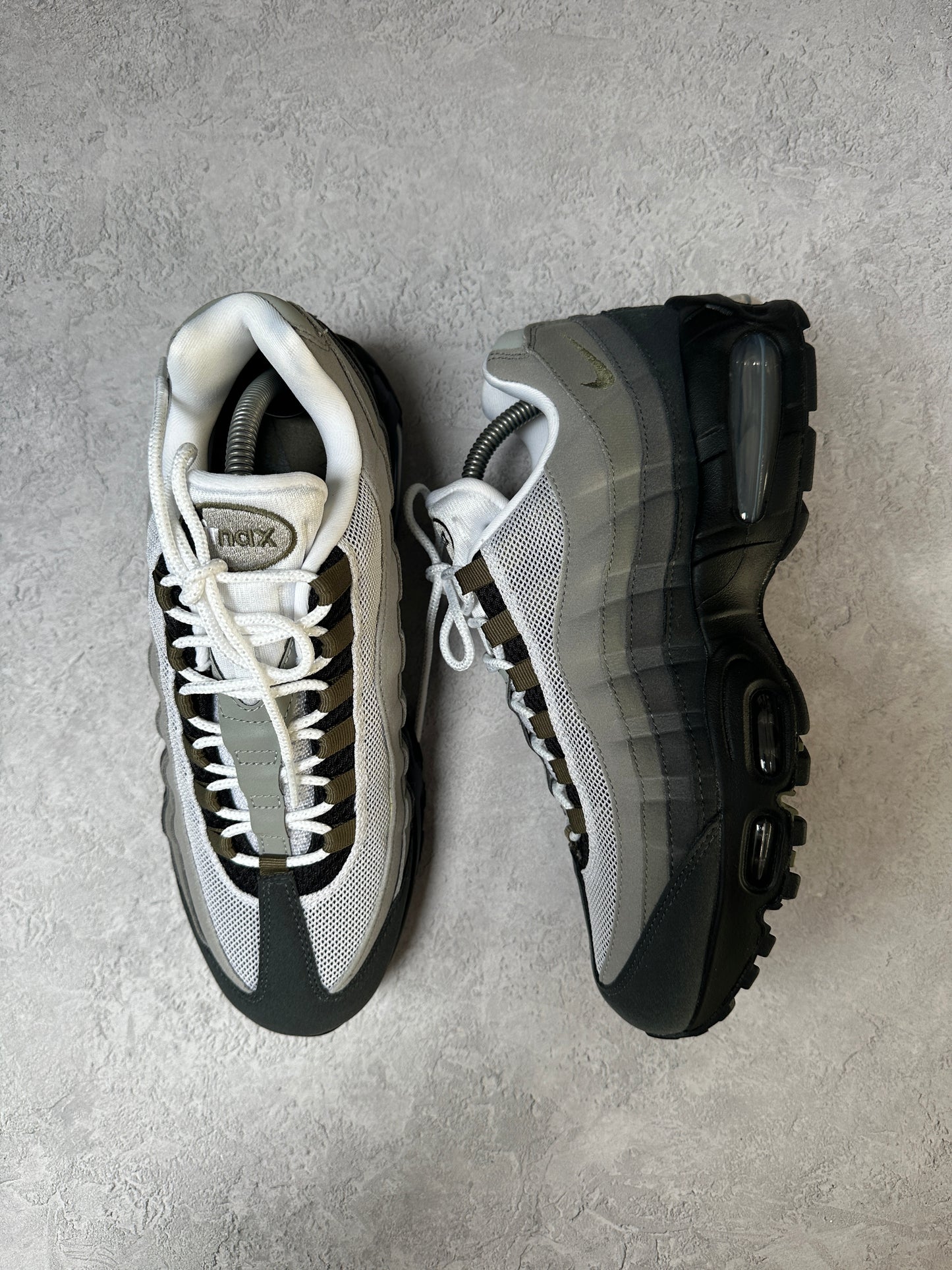Nike Air Max 95 - Medium Olive - UK8
