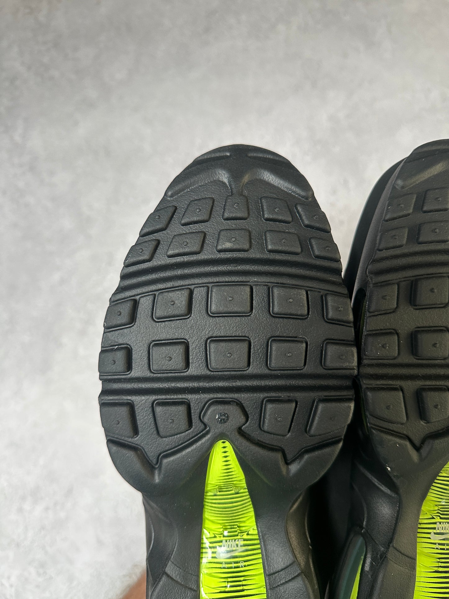 Nike Air Max 95 - Neon Retro Logos - UK8