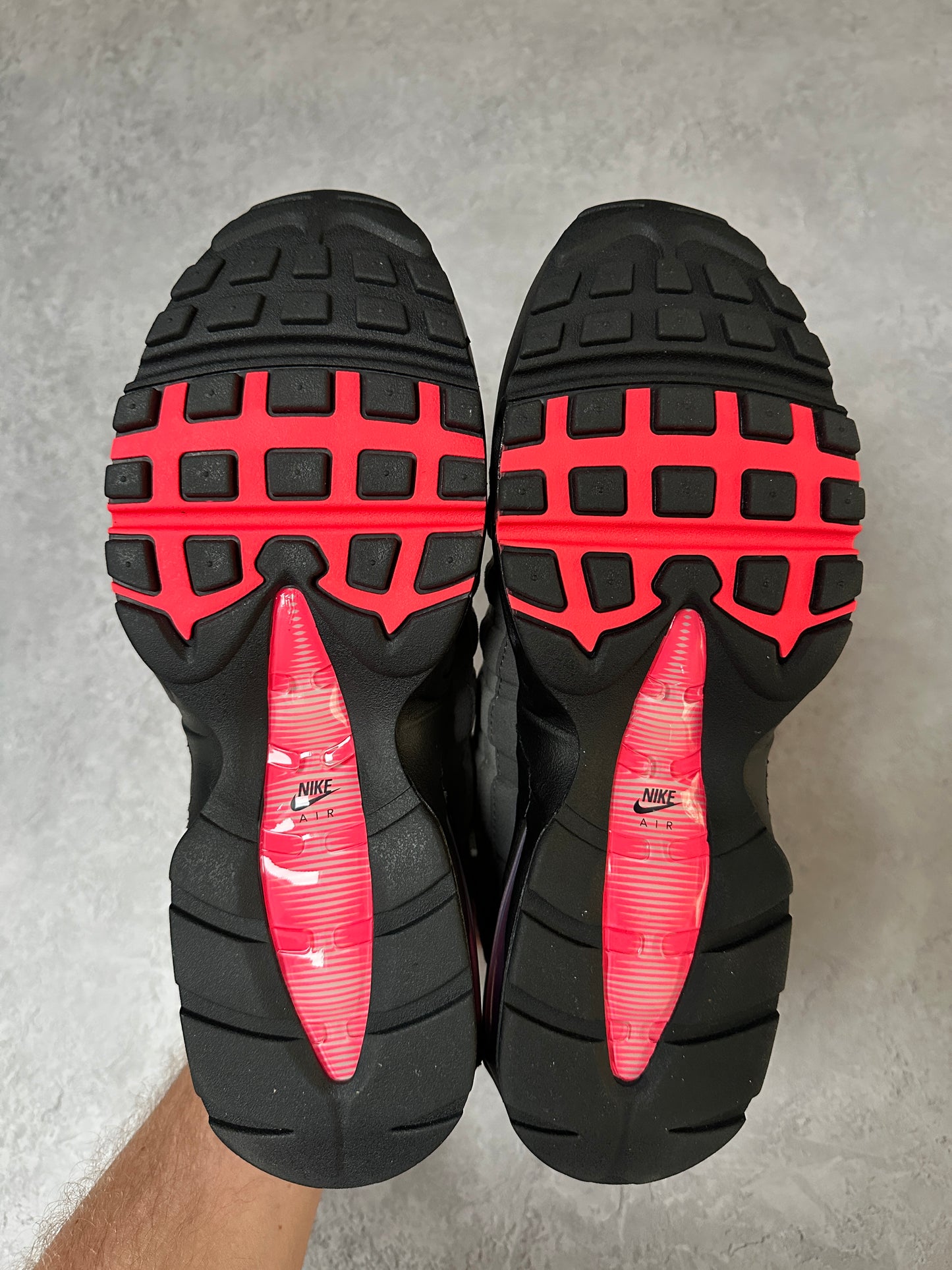 Nike Air Max 95 - Solar Red 2025 - UK10