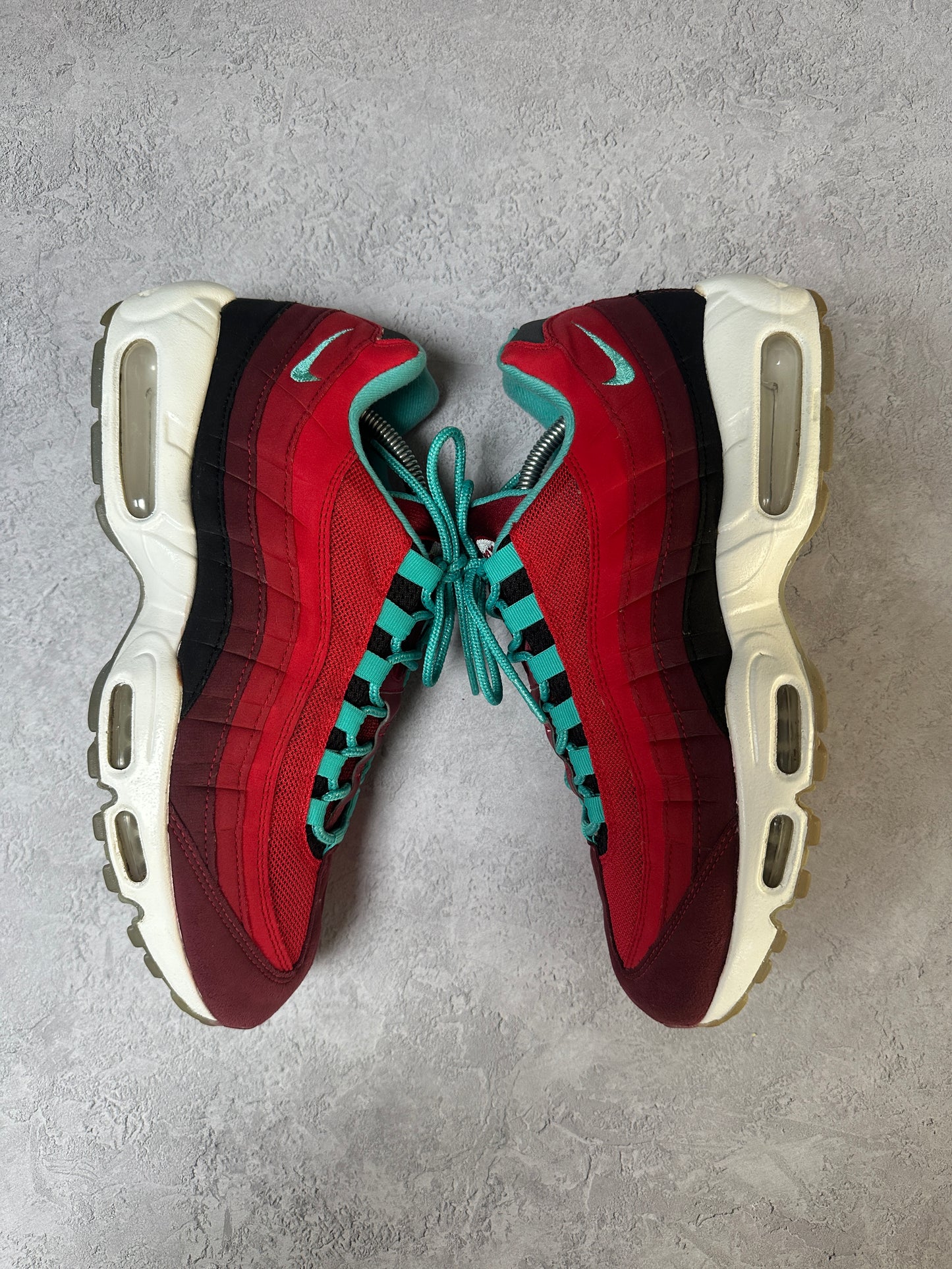 Nike Air Max 95 - Red / Teal ID - UK9