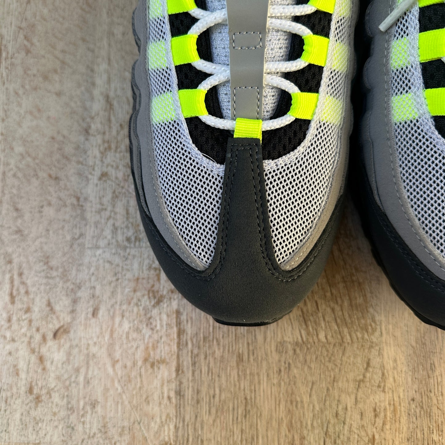 Nike Air Max 95 - Neon 2025 - UK9