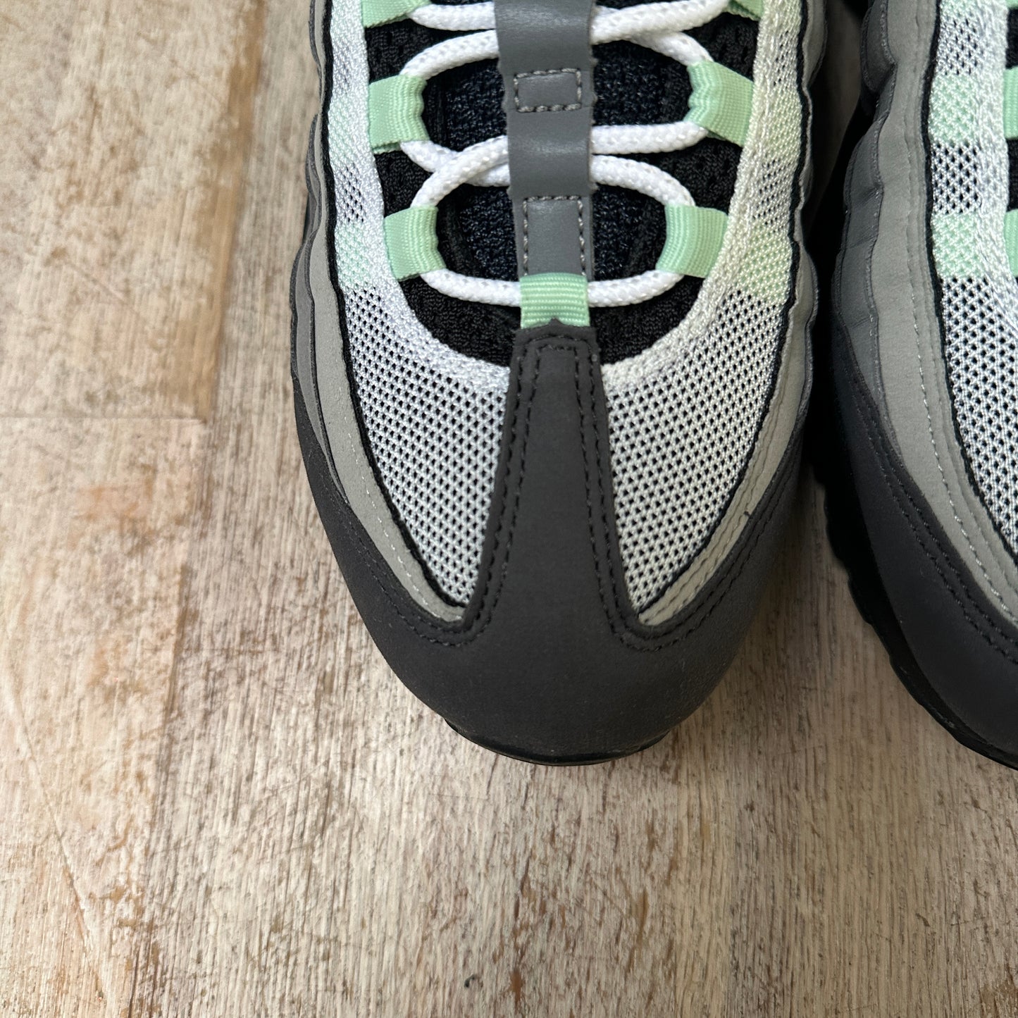 Nike Air Max 95 - Fresh Mint - UK7.5