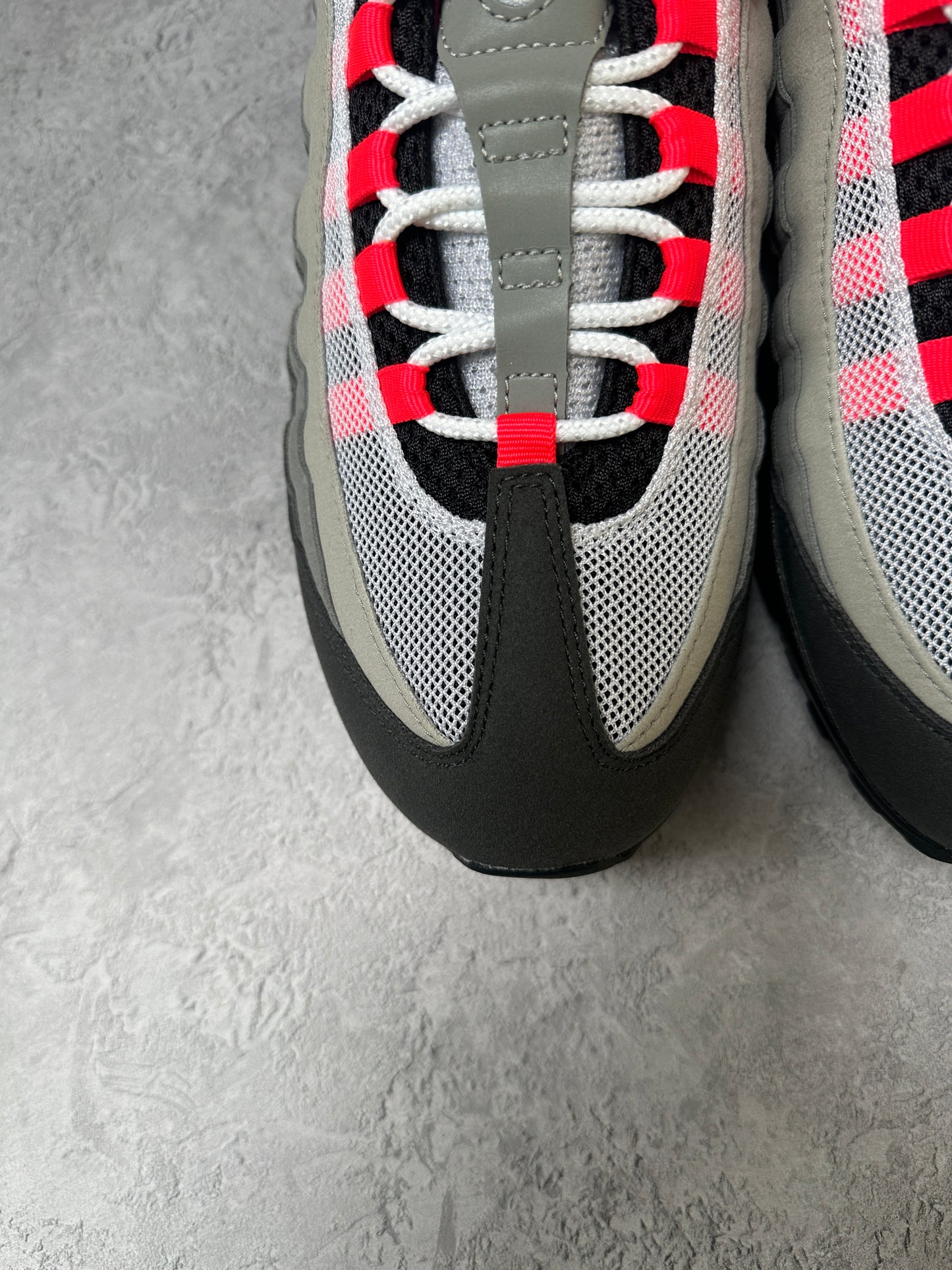 Nike Air Max 95 - Solar Red 2025 - UK8.5