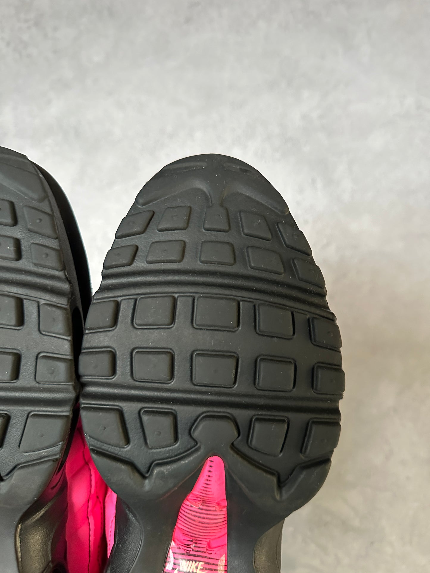Nike Air Max 95 - Pink Blast - UK8.5