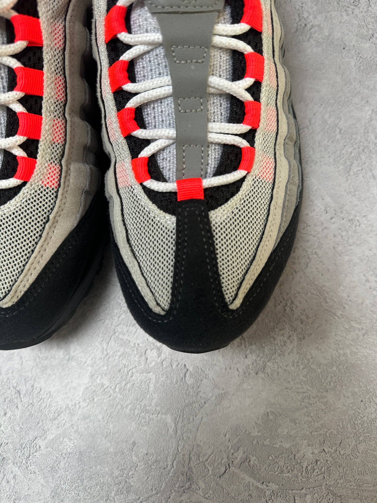 Nike Air Max 95 - Solar Red 2017 - UK7.5