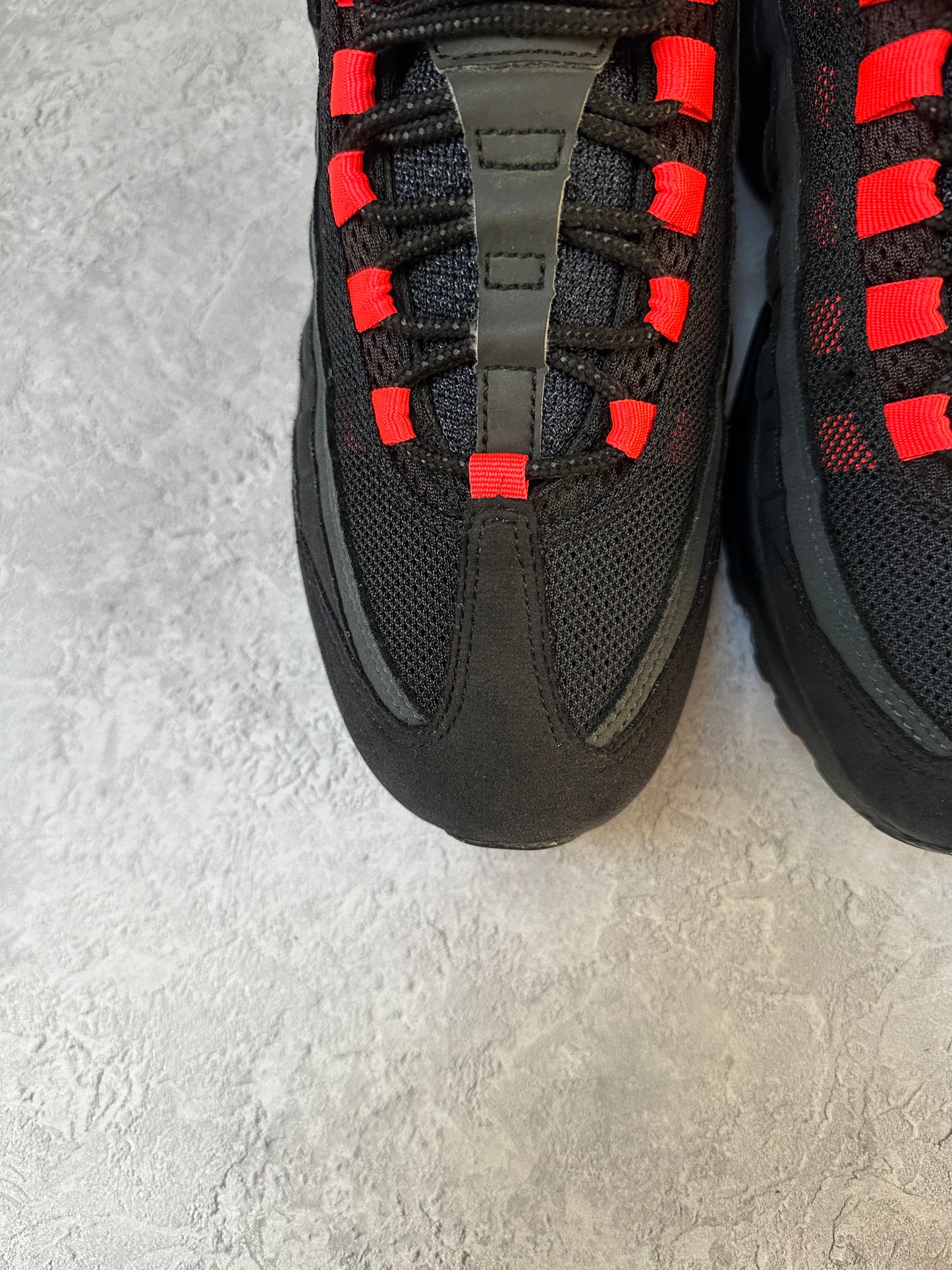 Nike Air Max 95 - Laser Crimson - UK7.5