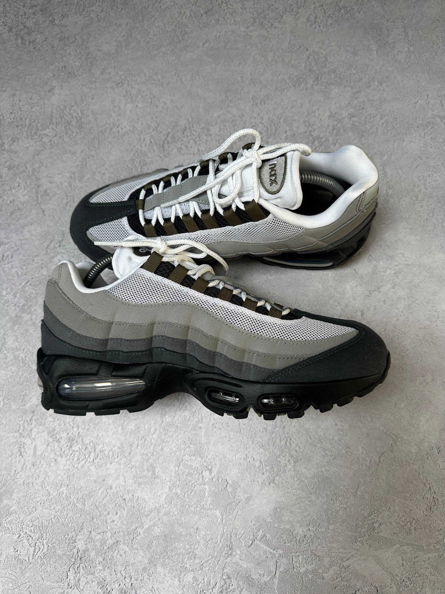 Nike Air Max 95 - Medium Olive - UK8