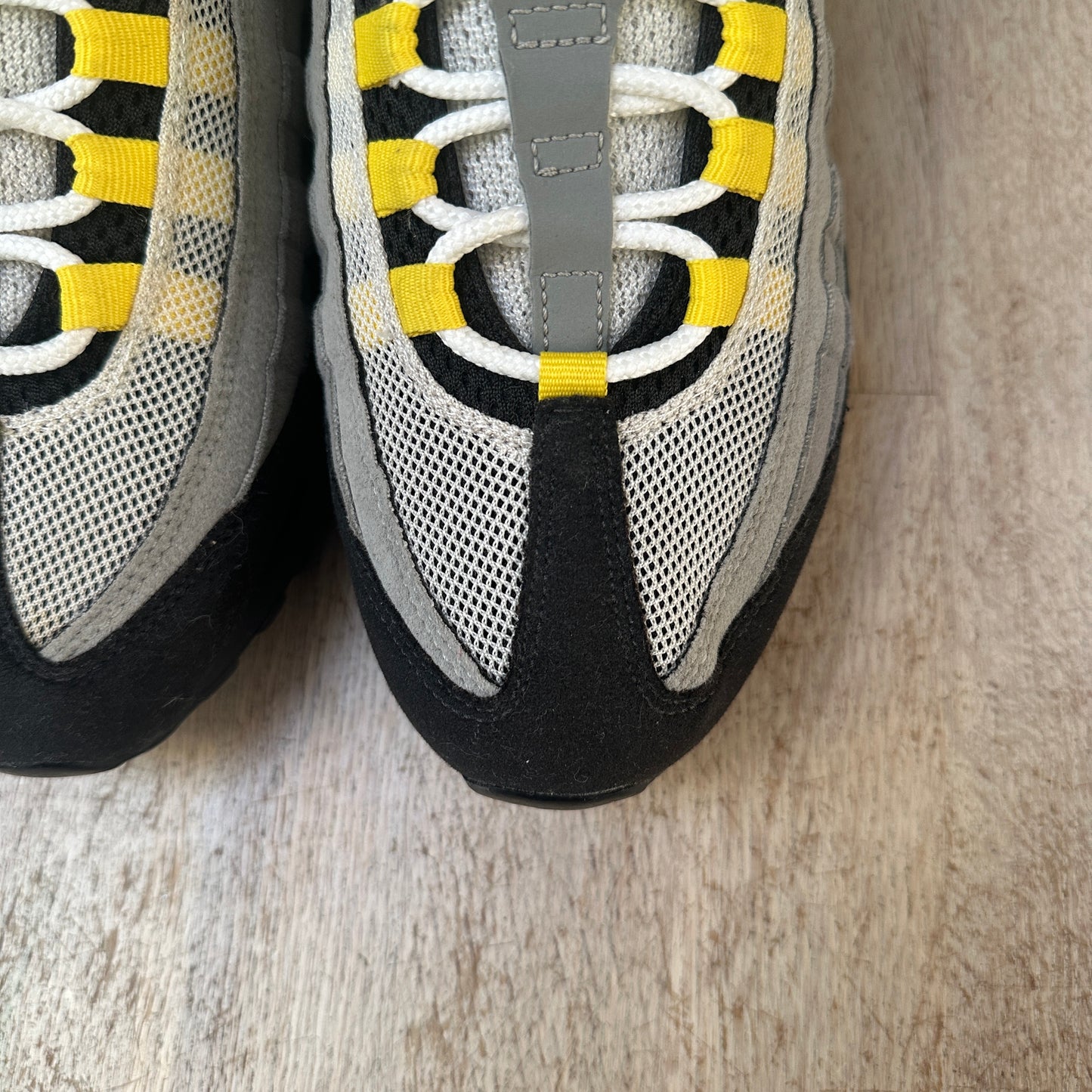 Nike Air Max 95 - Tour Yellow 2011 - UK7.5