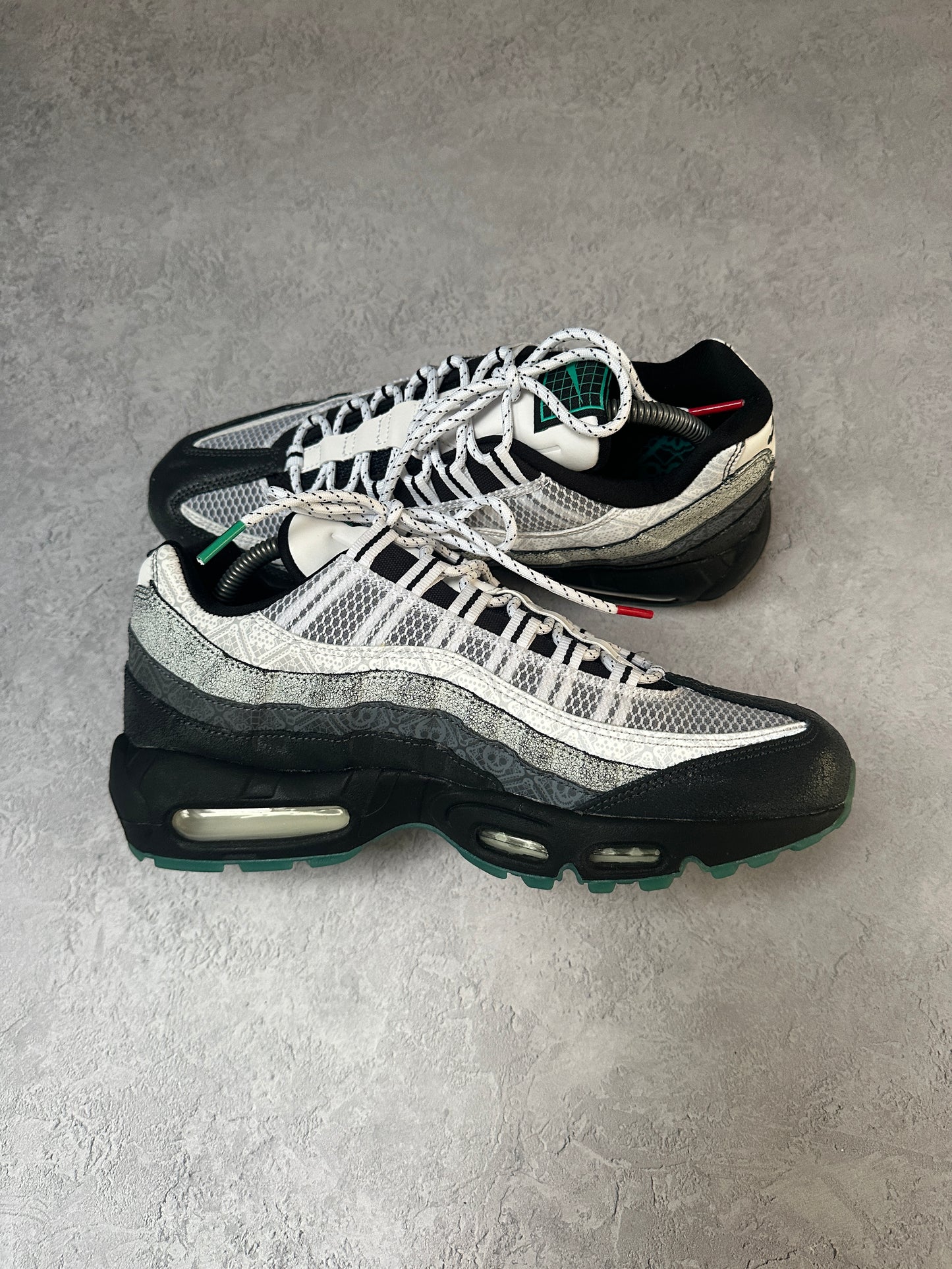 Nike Air Max 95 - Day of the Dead - UK8 - CT1139-001