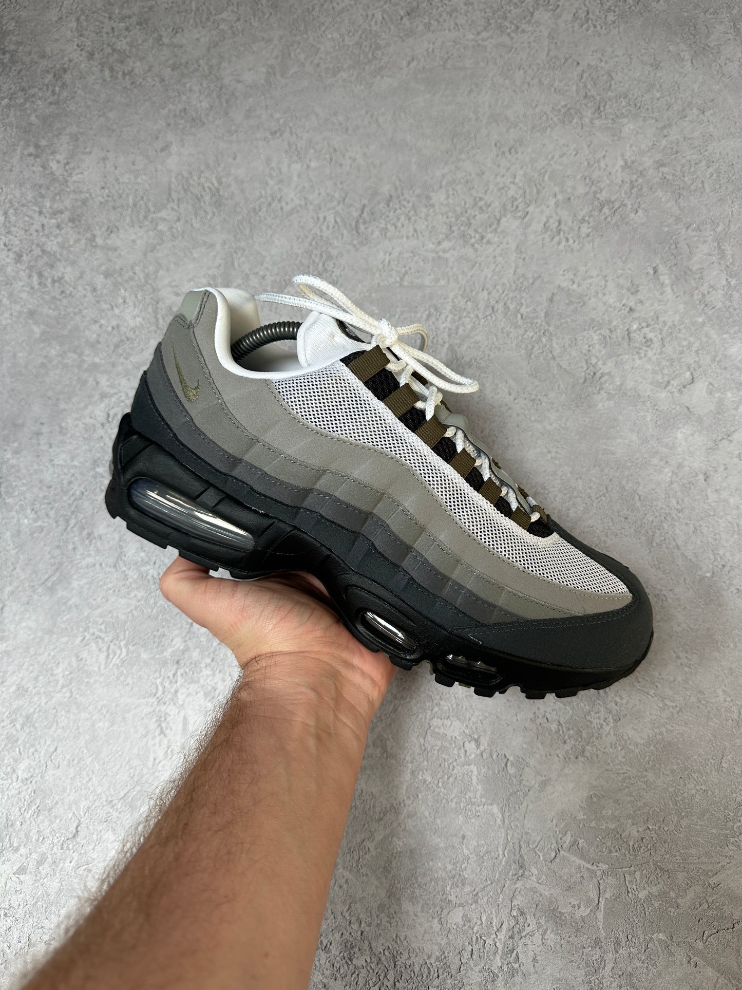 Nike Air Max 95 - Medium Olive - UK8.5