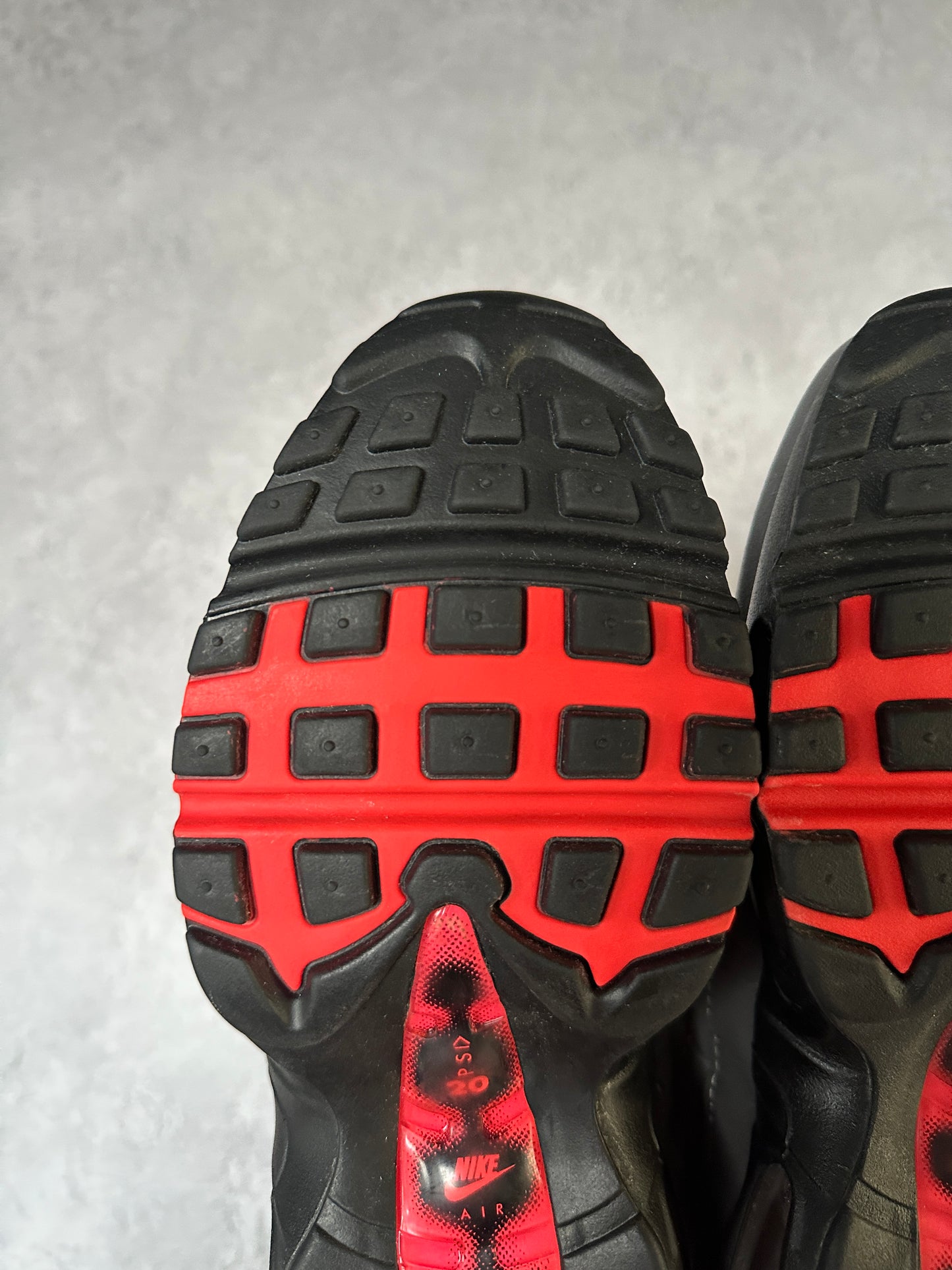 Nike Air Max 95 - Solar Red - UK7