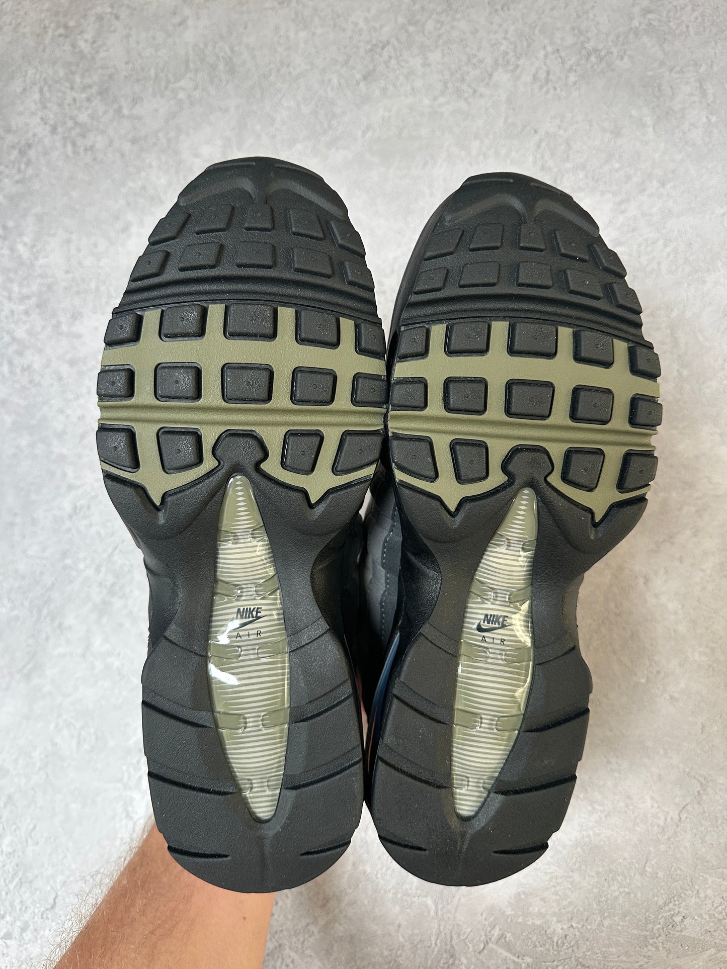 Nike Air Max 95 - Medium Olive - UK8