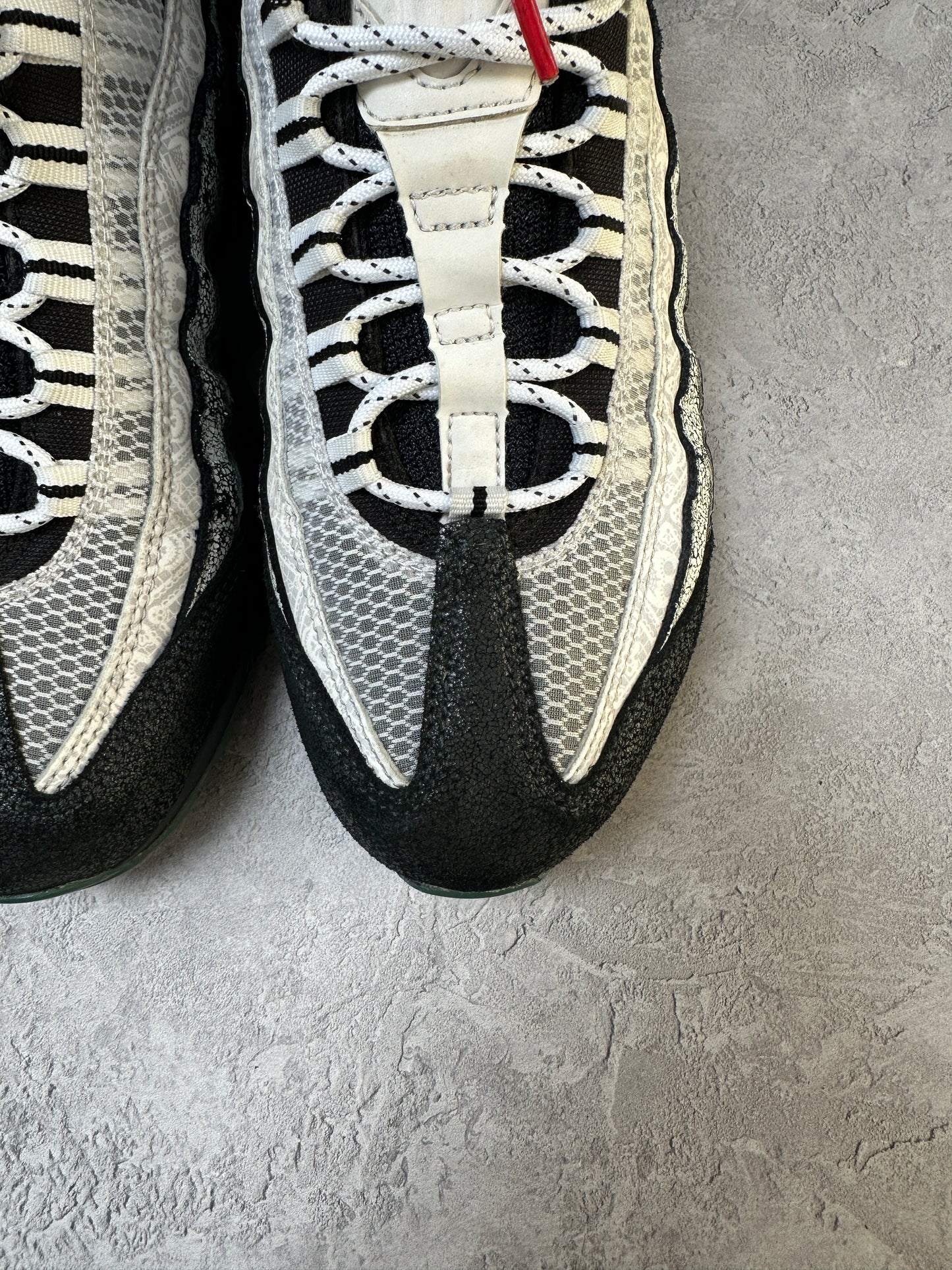 Nike Air Max 95 - Day of the Dead - UK7