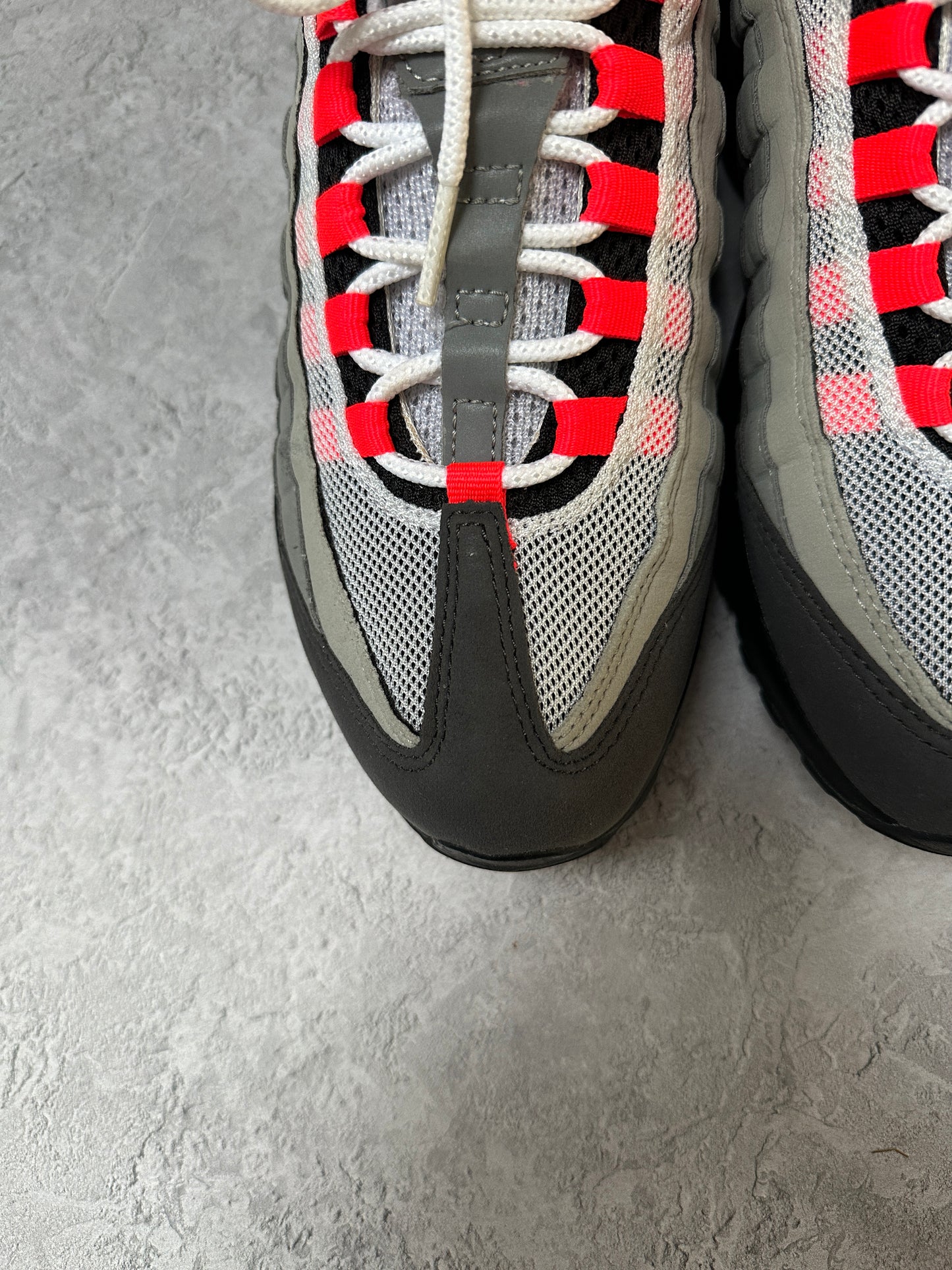 Nike Air Max 95 - Solar Red - UK7
