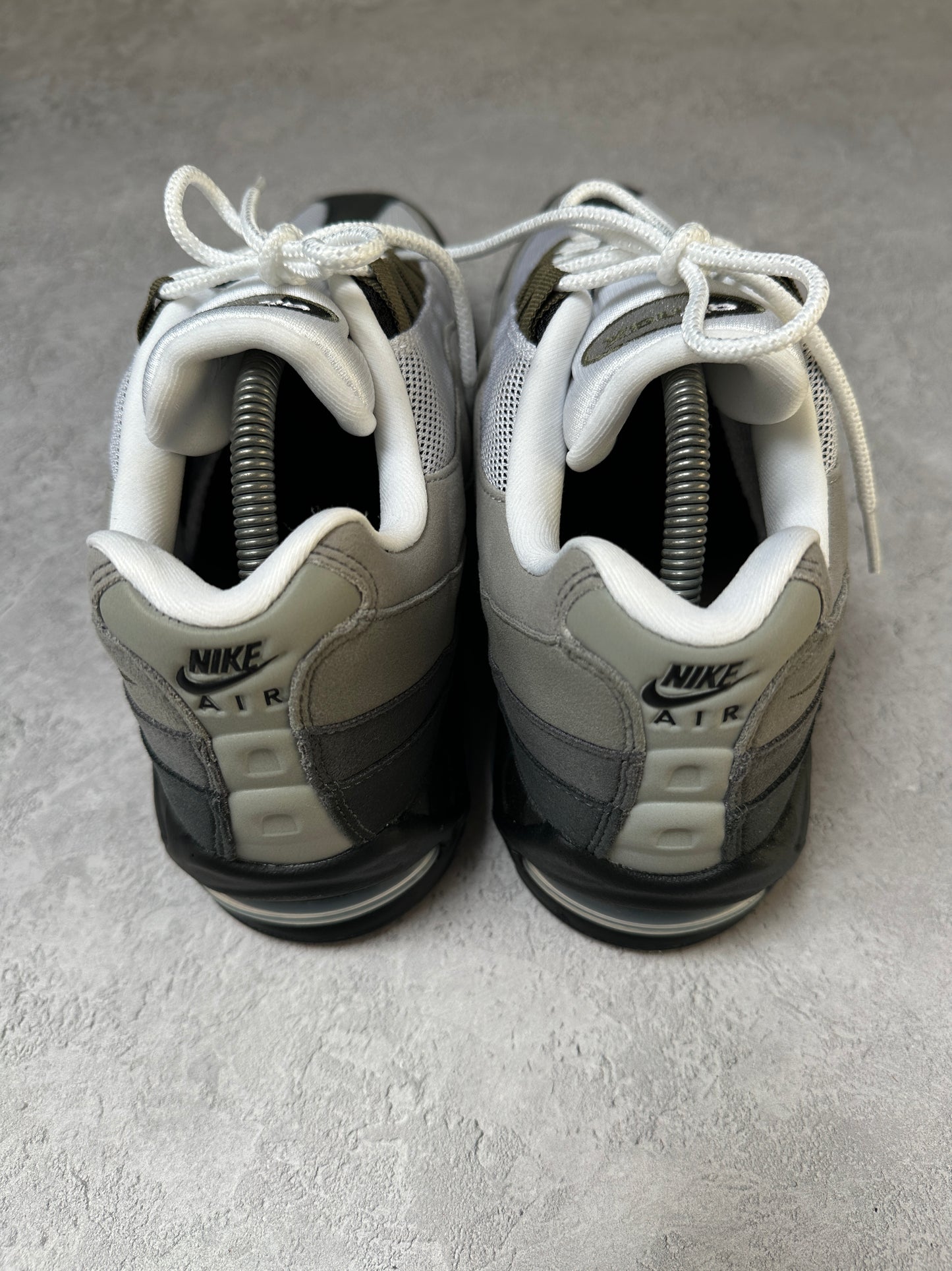 Nike Air Max 95 - Medium Olive - UK8.5