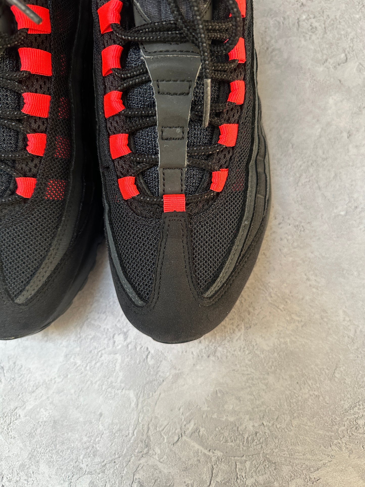 Nike Air Max 95 - Laser Crimson - UK7.5