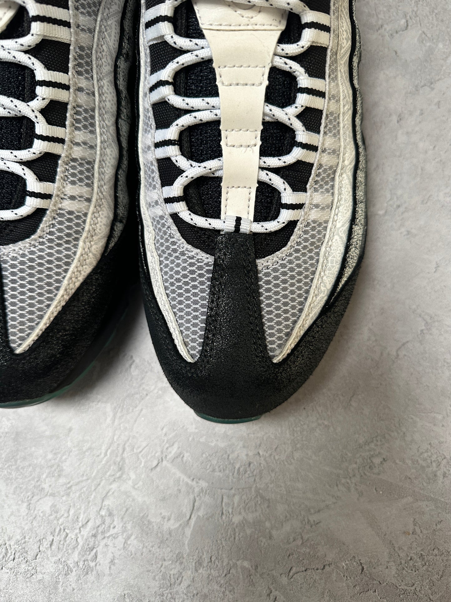Nike Air Max 95 - Day of the Dead - UK10.5