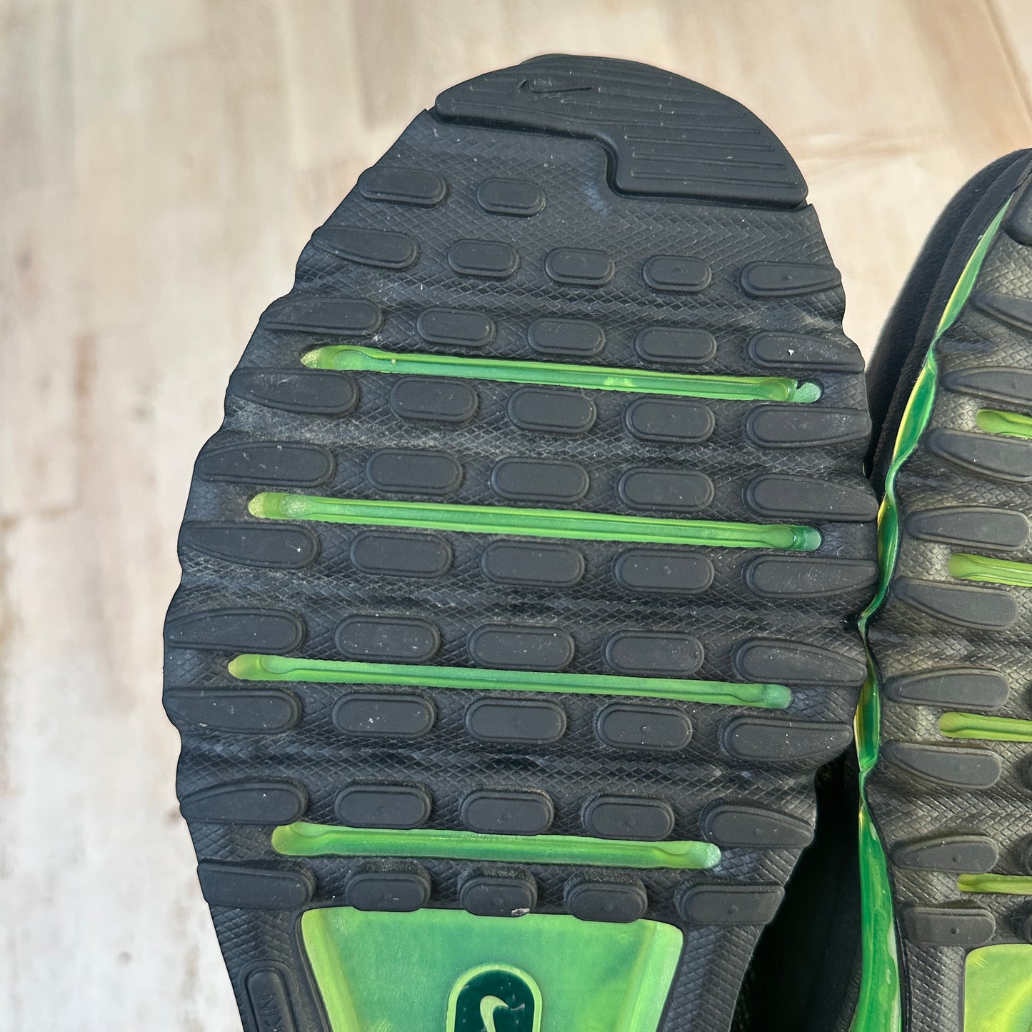 Nike Air Max 95 - Neon Flywire - UK10