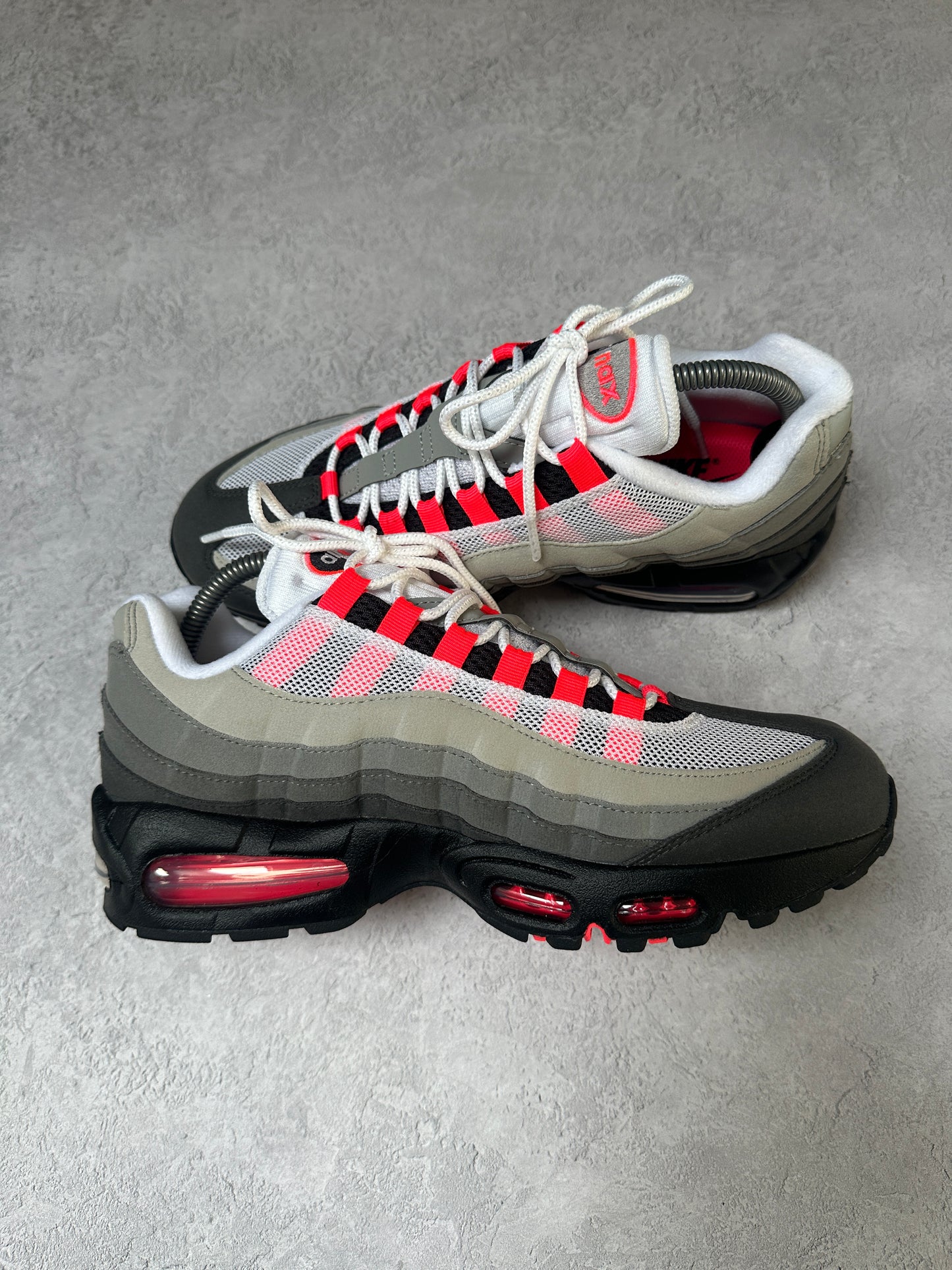 Nike Air Max 95 - Solar Red 2025 - UK7.5