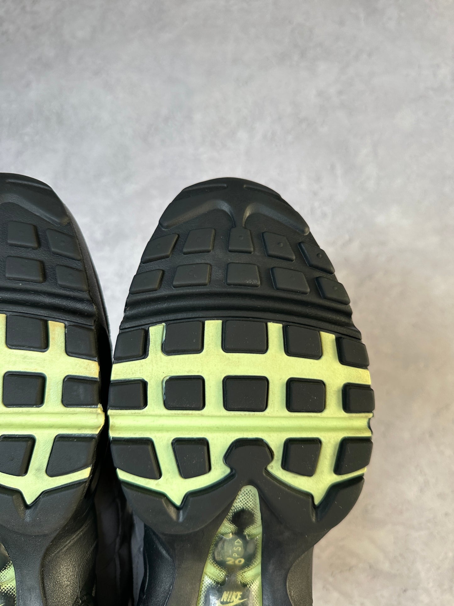 Nike Air Max 95 - Fresh Mint - UK9