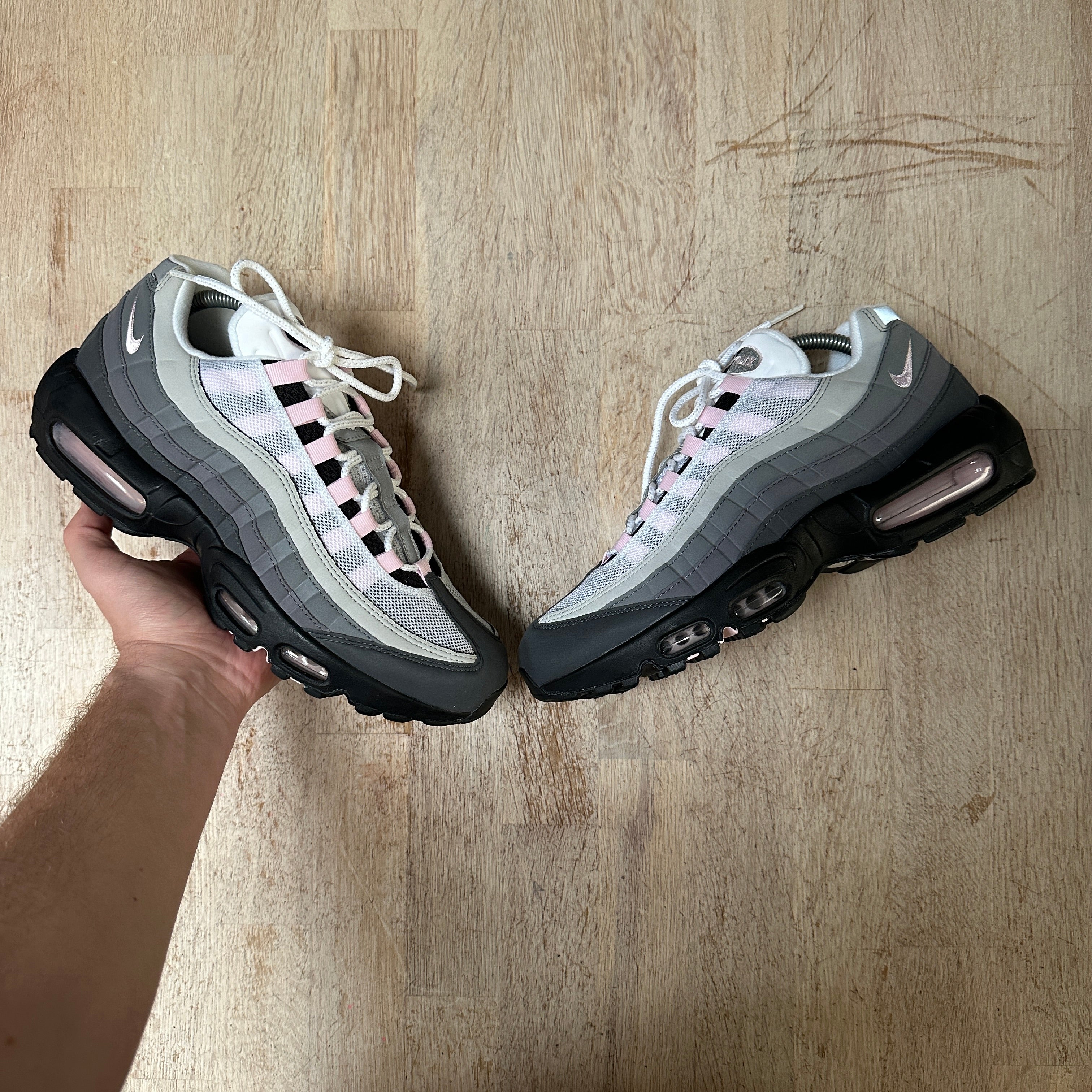 Pink and white 95s on sale