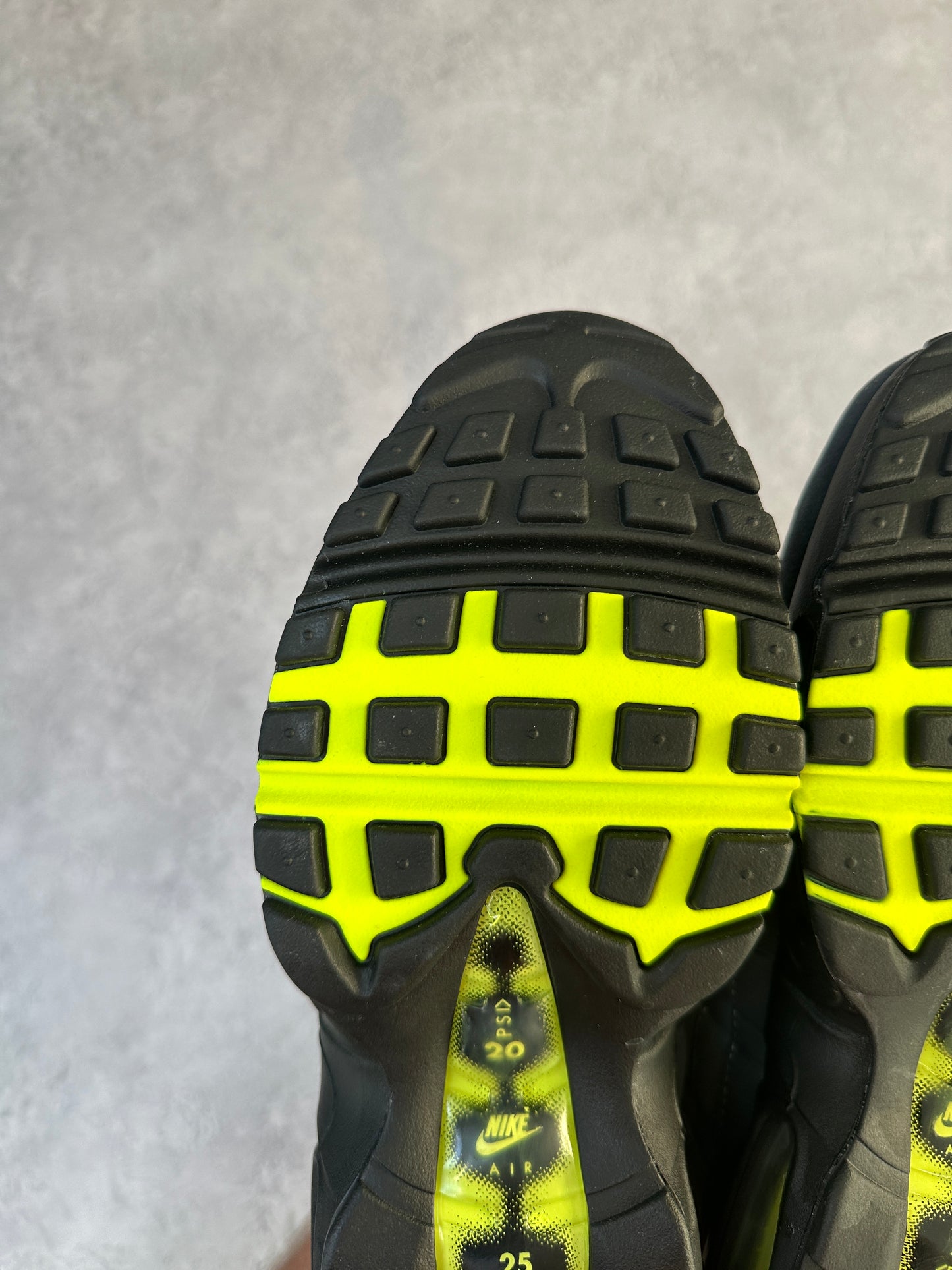 Nike Air Max 95 - Neon 2020 - UK7