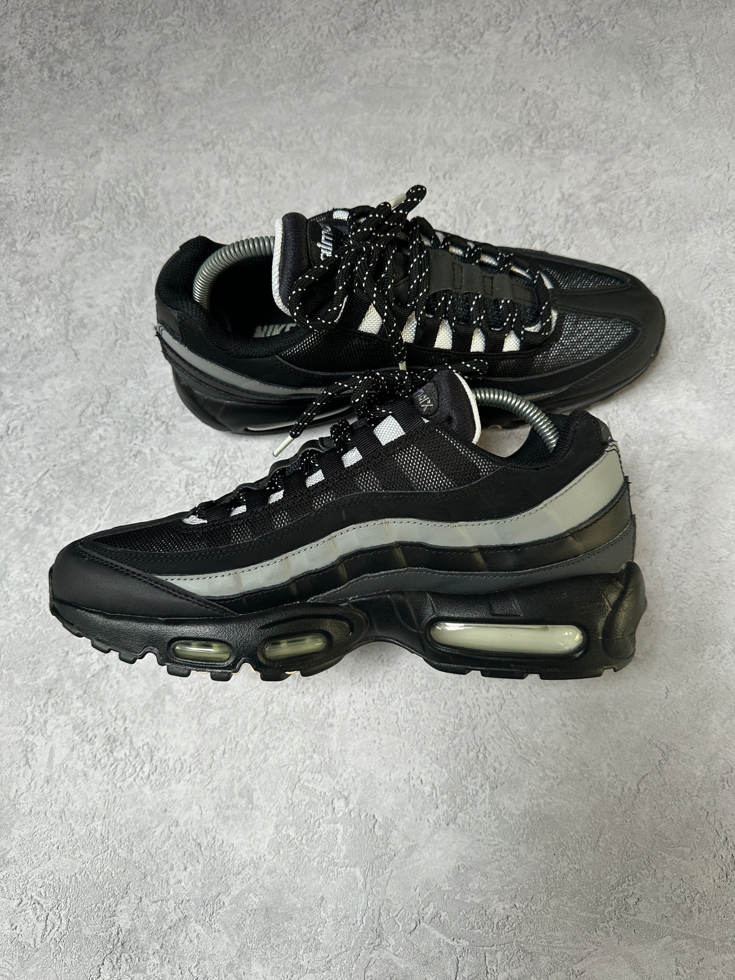 Nike Air Max 95 - Essential Smoke Grey - UK7.5