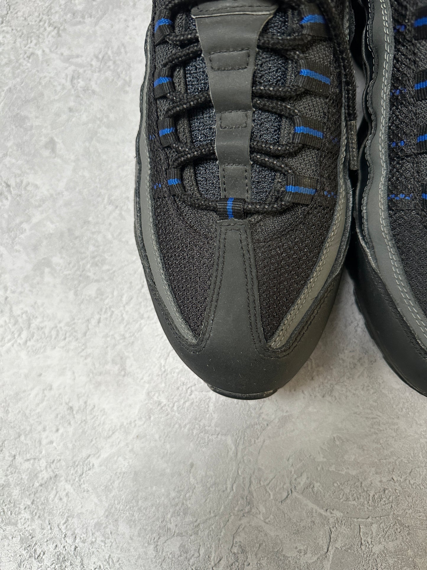 Nike Air Max 95 - Black / Royal Blue - UK8.5