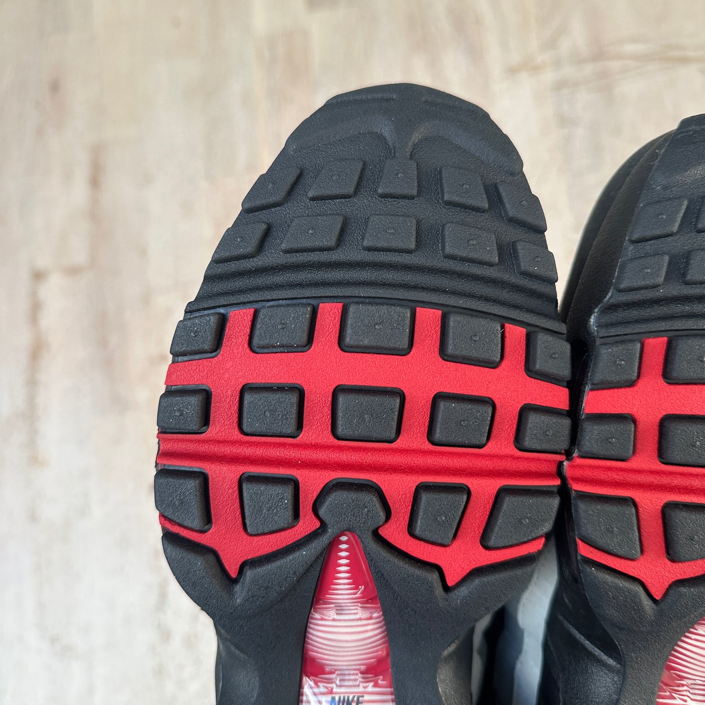 Nike Air Max 95 - Liverpool FC - UK7.5