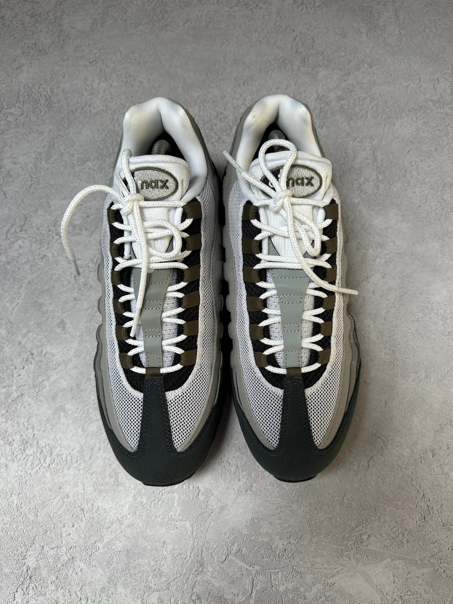 Nike Air Max 95 - Medium Olive - UK8